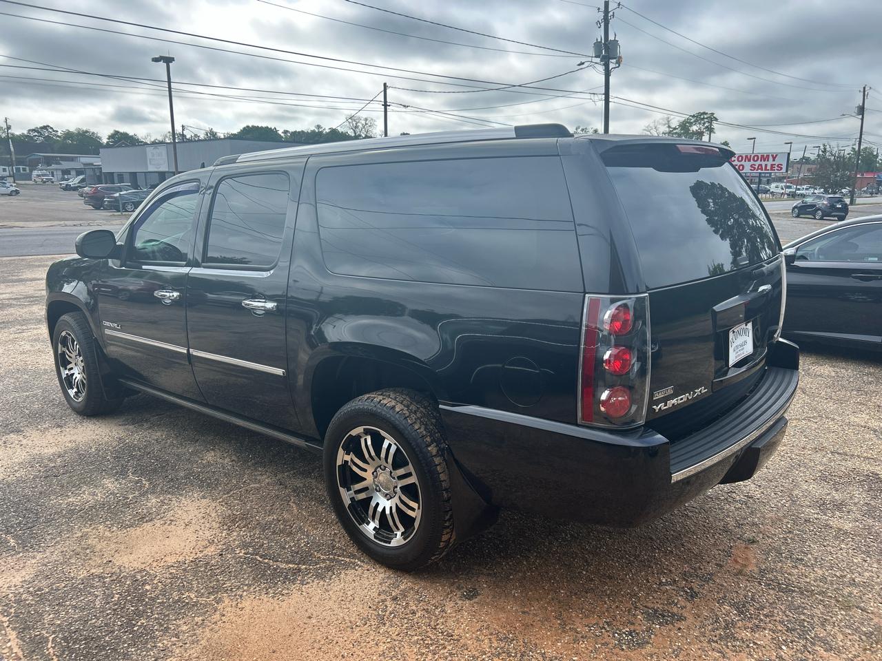 GMC Yukon Denali Denali 2011