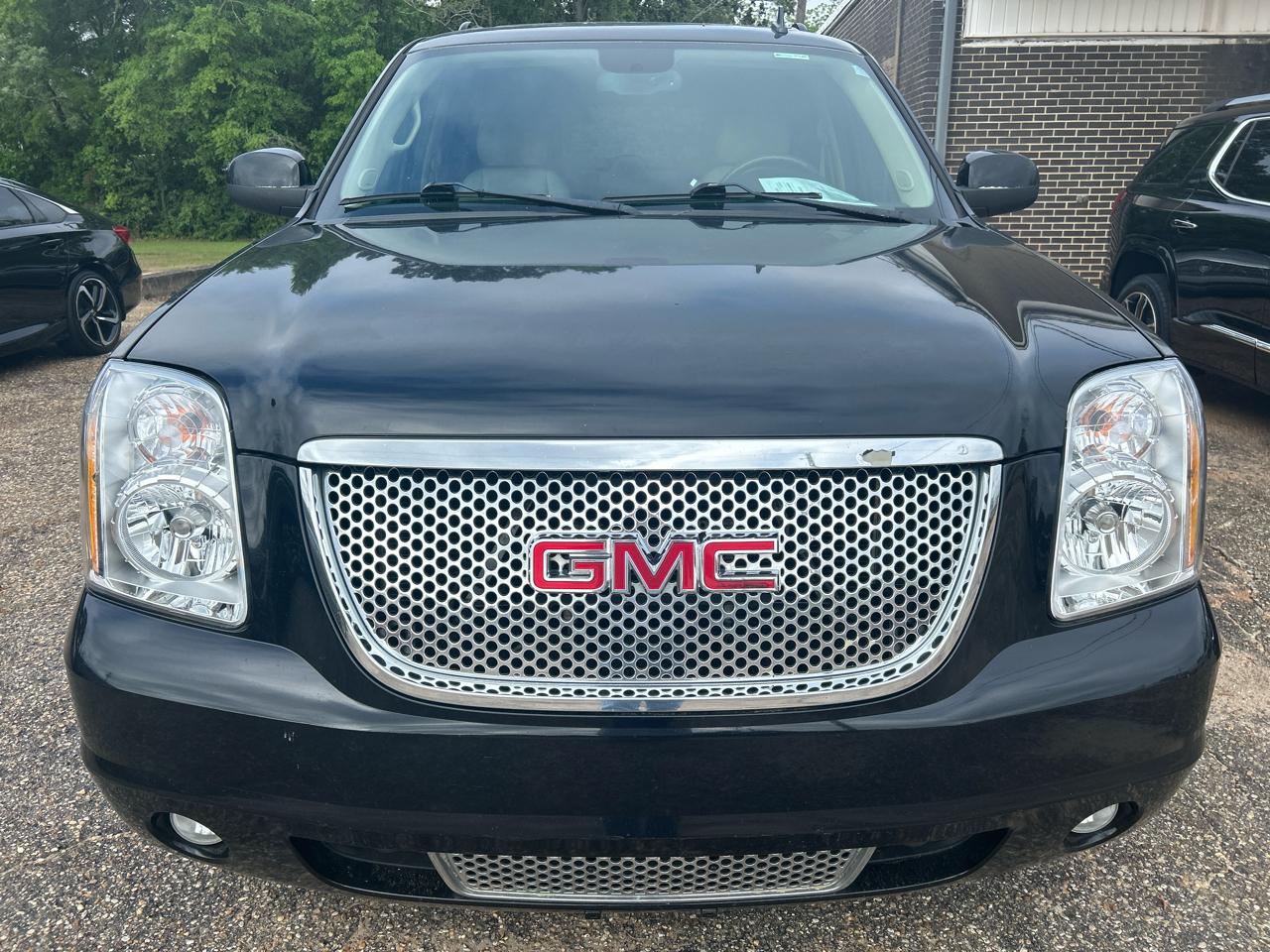 GMC Yukon Denali Denali 2011