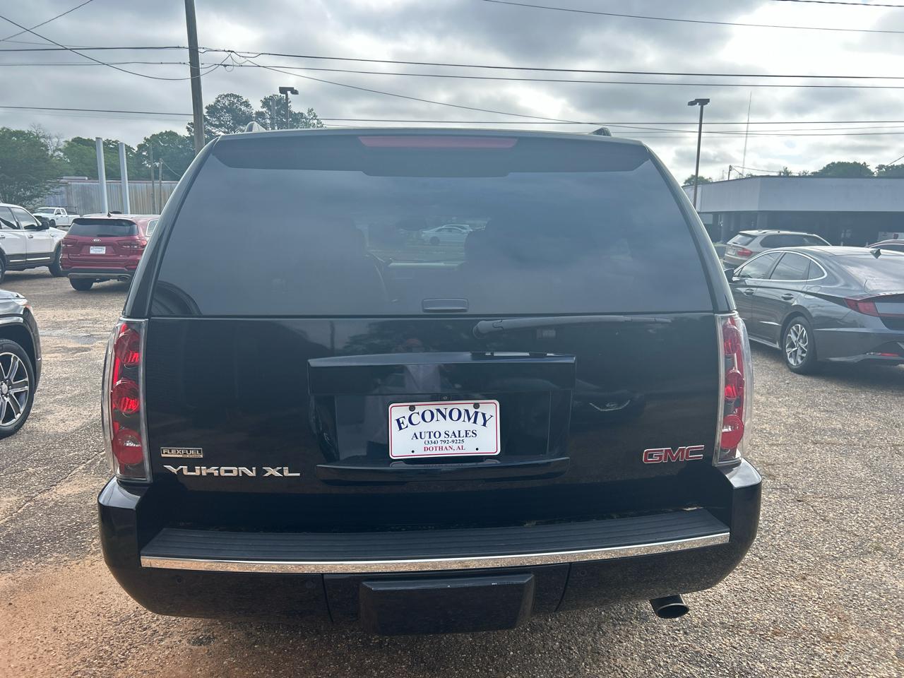 GMC Yukon Denali Denali 2011