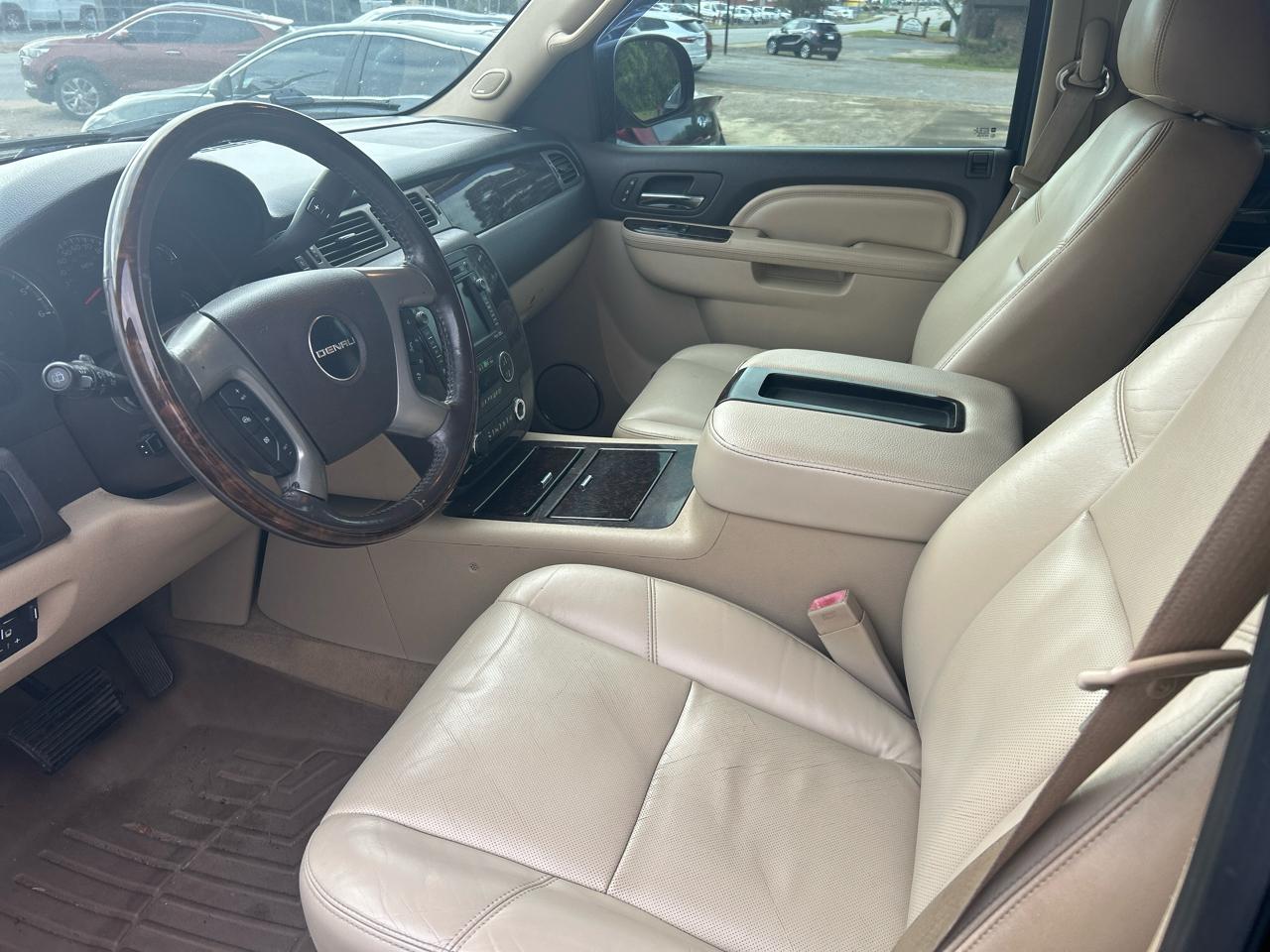 GMC Yukon Denali Denali 2011