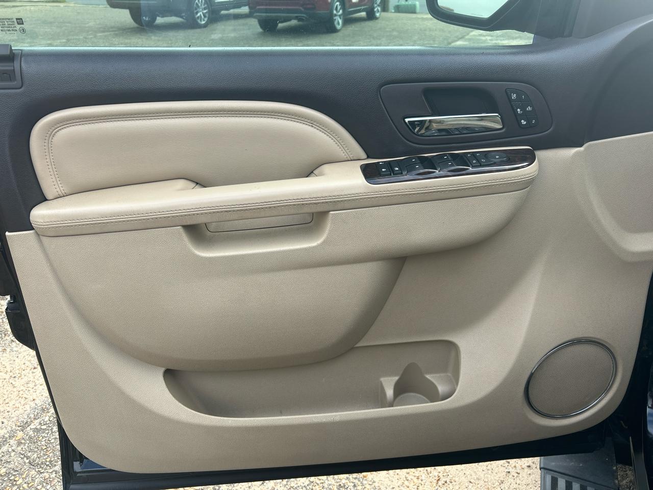 GMC Yukon Denali Denali 2011