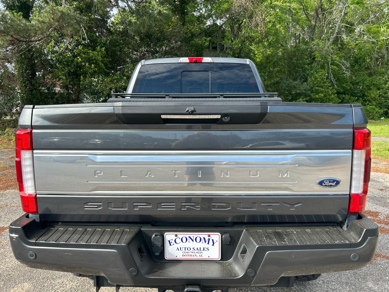 Ford F-250 SD Platinum Crew Cab Long Bed 4WD 2017