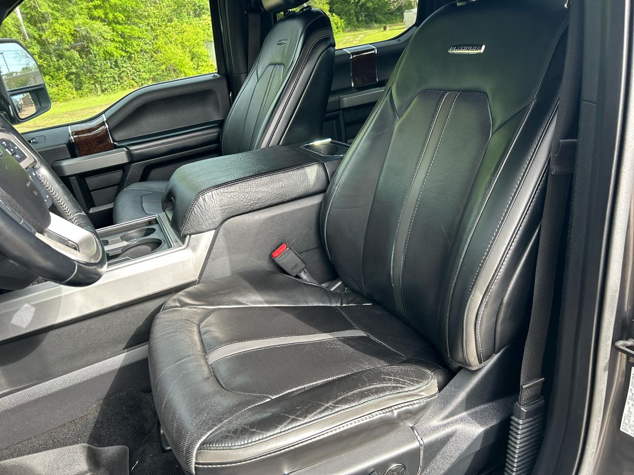 Ford F-250 SD Platinum Crew Cab Long Bed 4WD 2017