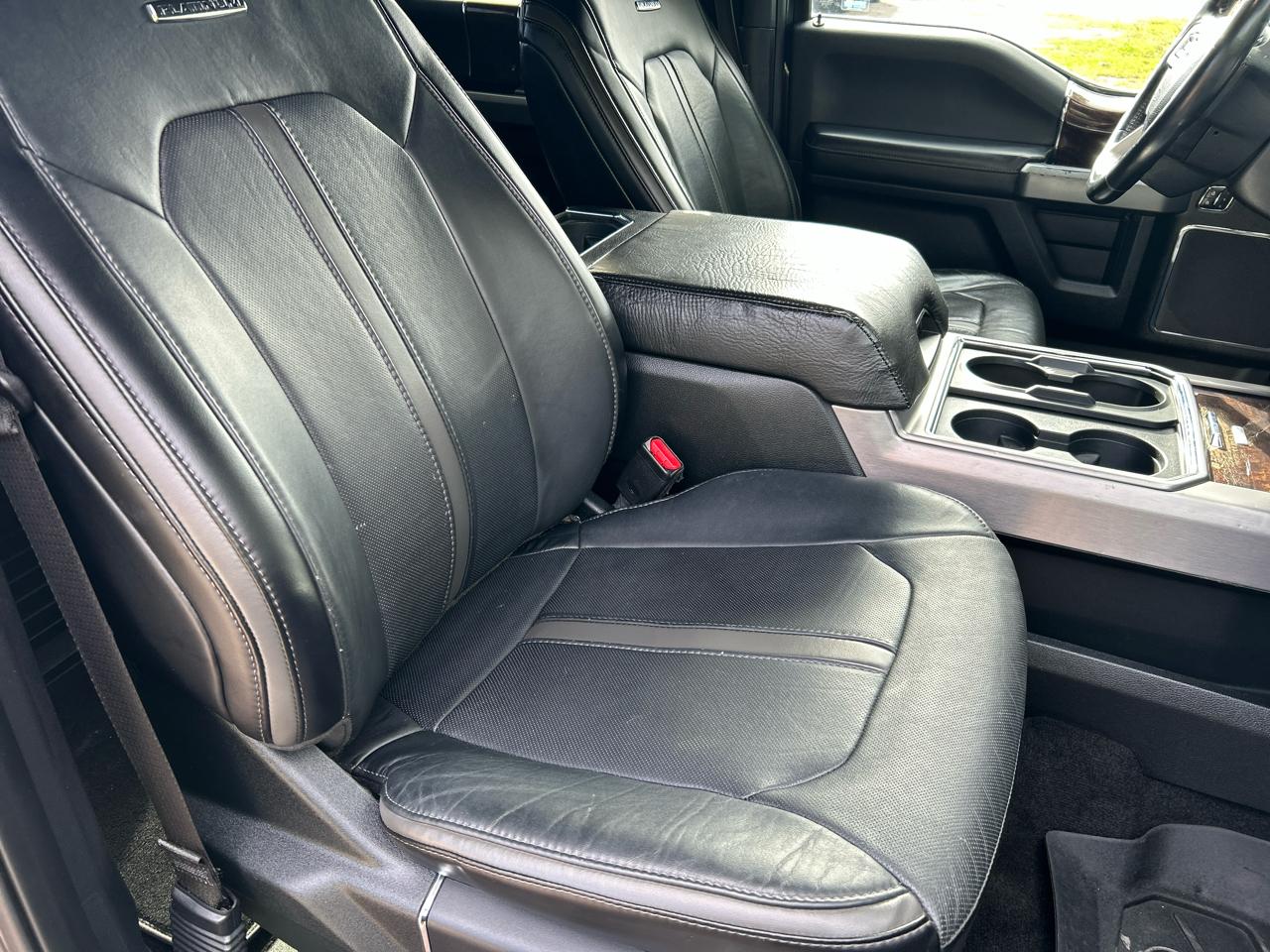 Ford F-250 SD Platinum Crew Cab Long Bed 4WD 2017