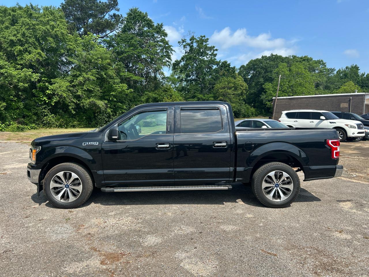 Ford F-150 XLT SuperCrew 4WD 2018