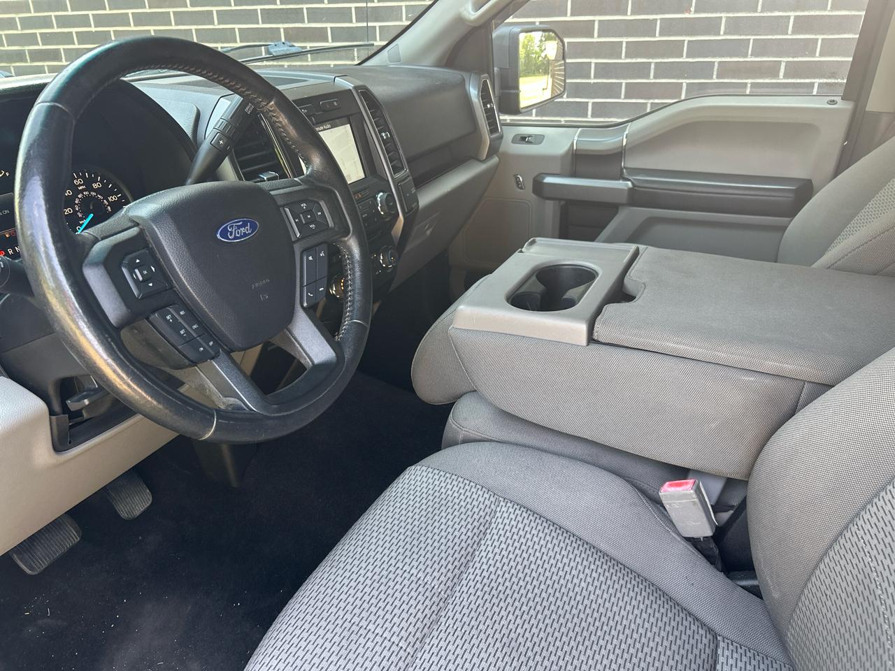 Ford F-150 XLT SuperCrew 4WD 2018