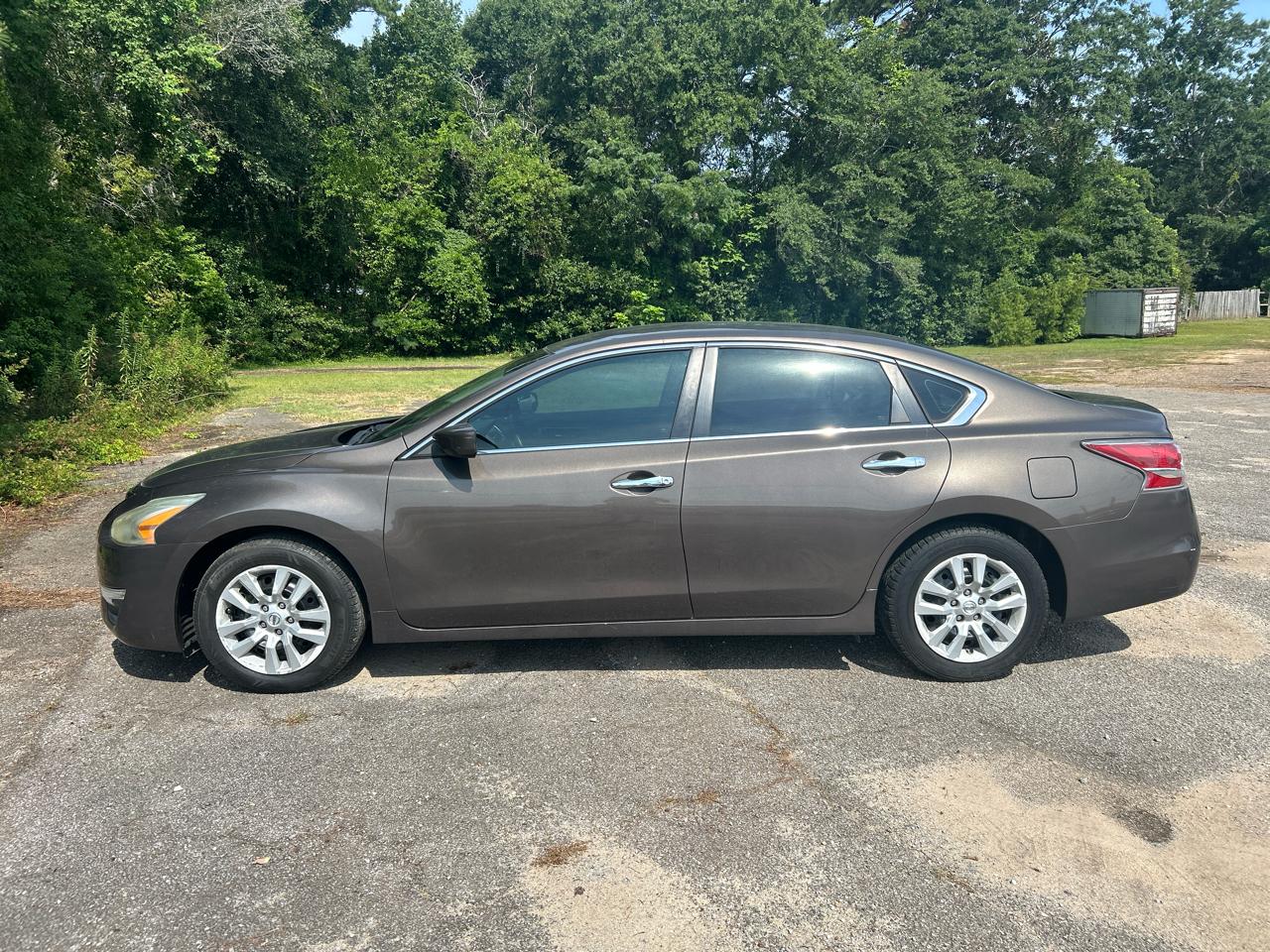 Nissan Altima  2014