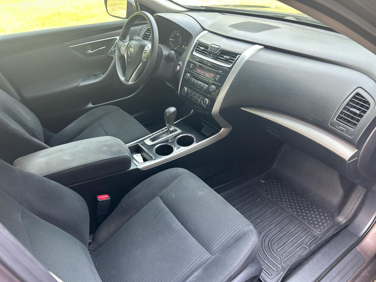 Nissan Altima  2014