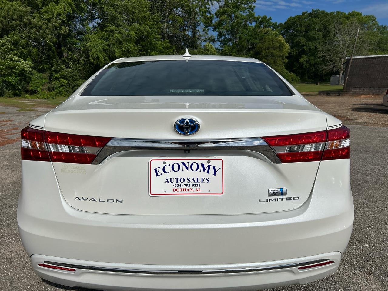 Toyota Avalon Hybrid  2014