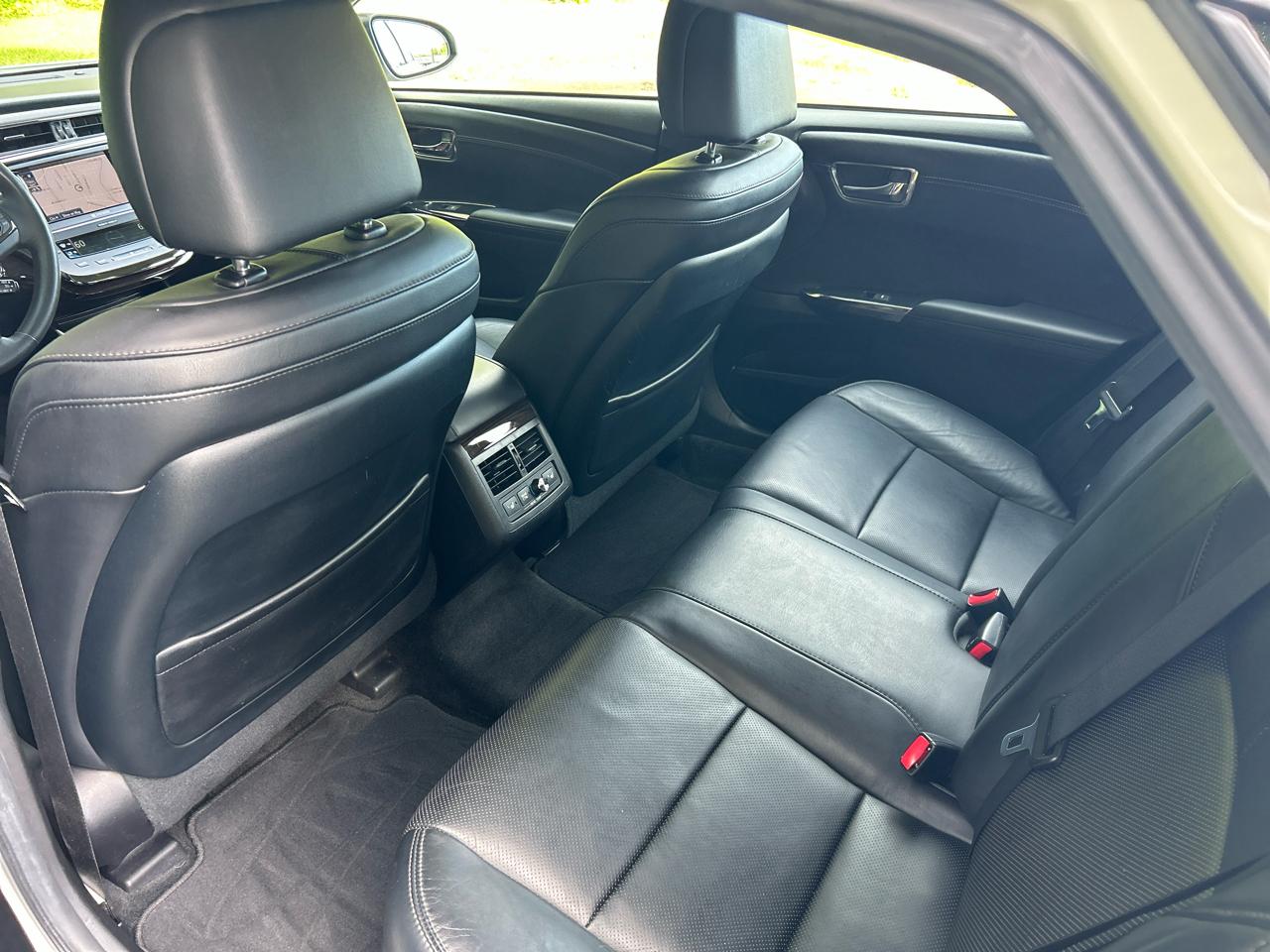 Toyota Avalon Hybrid  2014