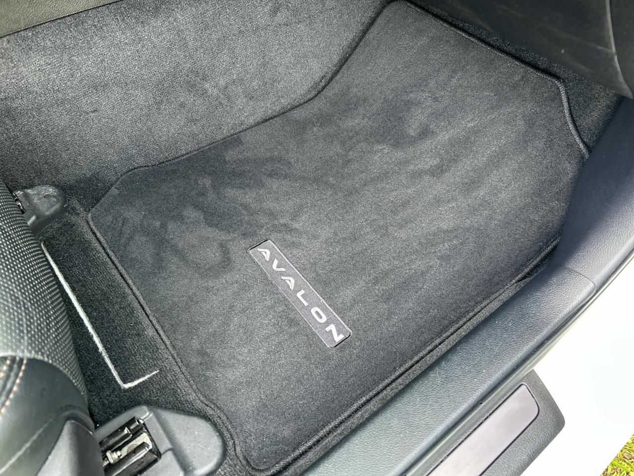 Toyota Avalon Hybrid  2014