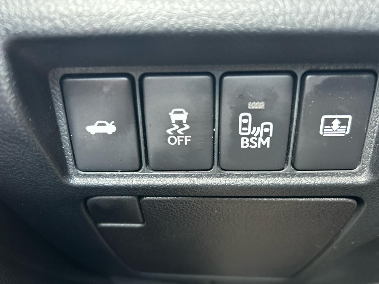 Toyota Avalon Hybrid  2014