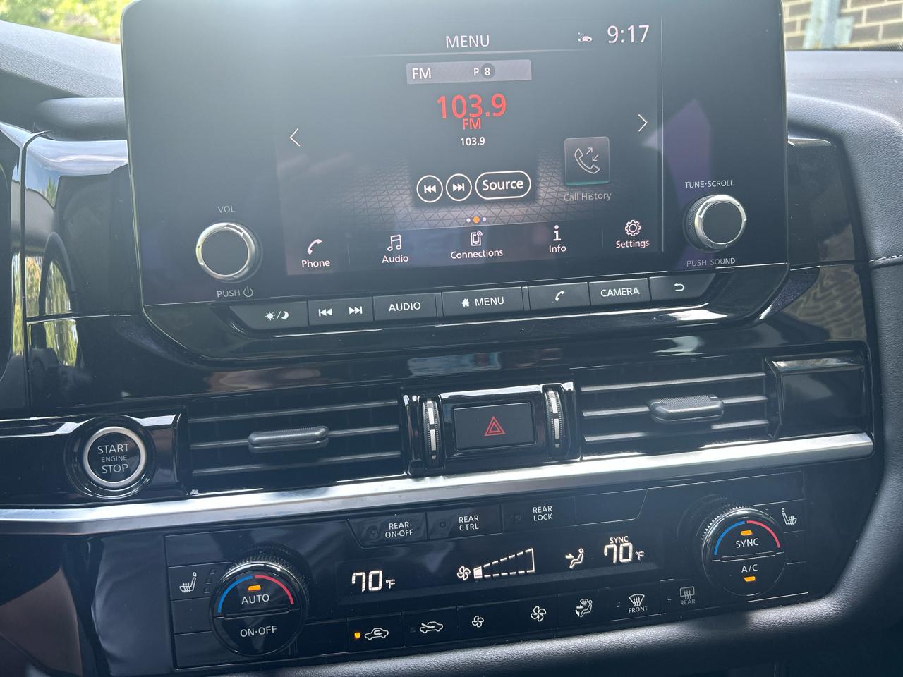 Nissan Pathfinder SV 2023