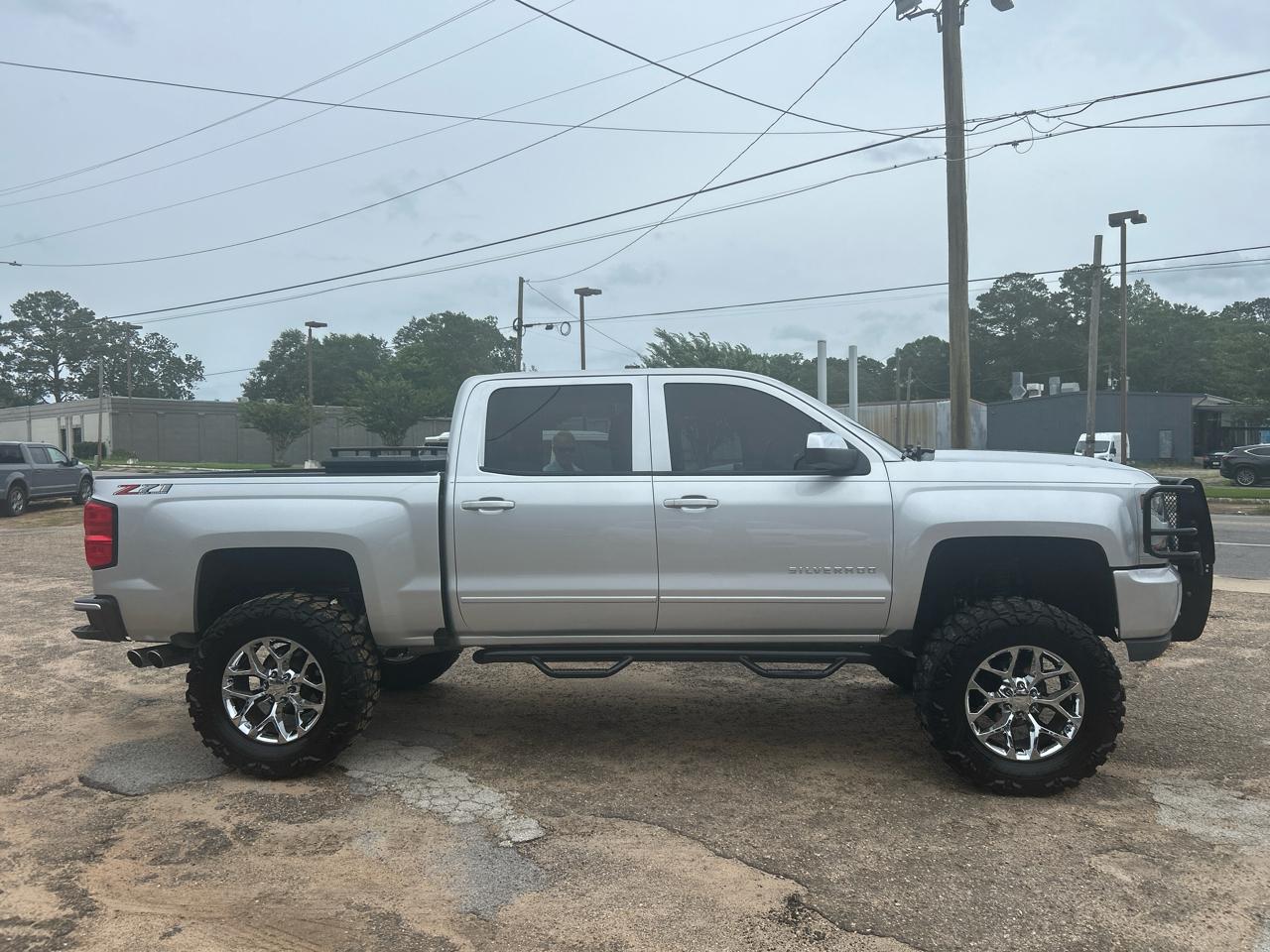 Chevrolet Silverado 1500  2018