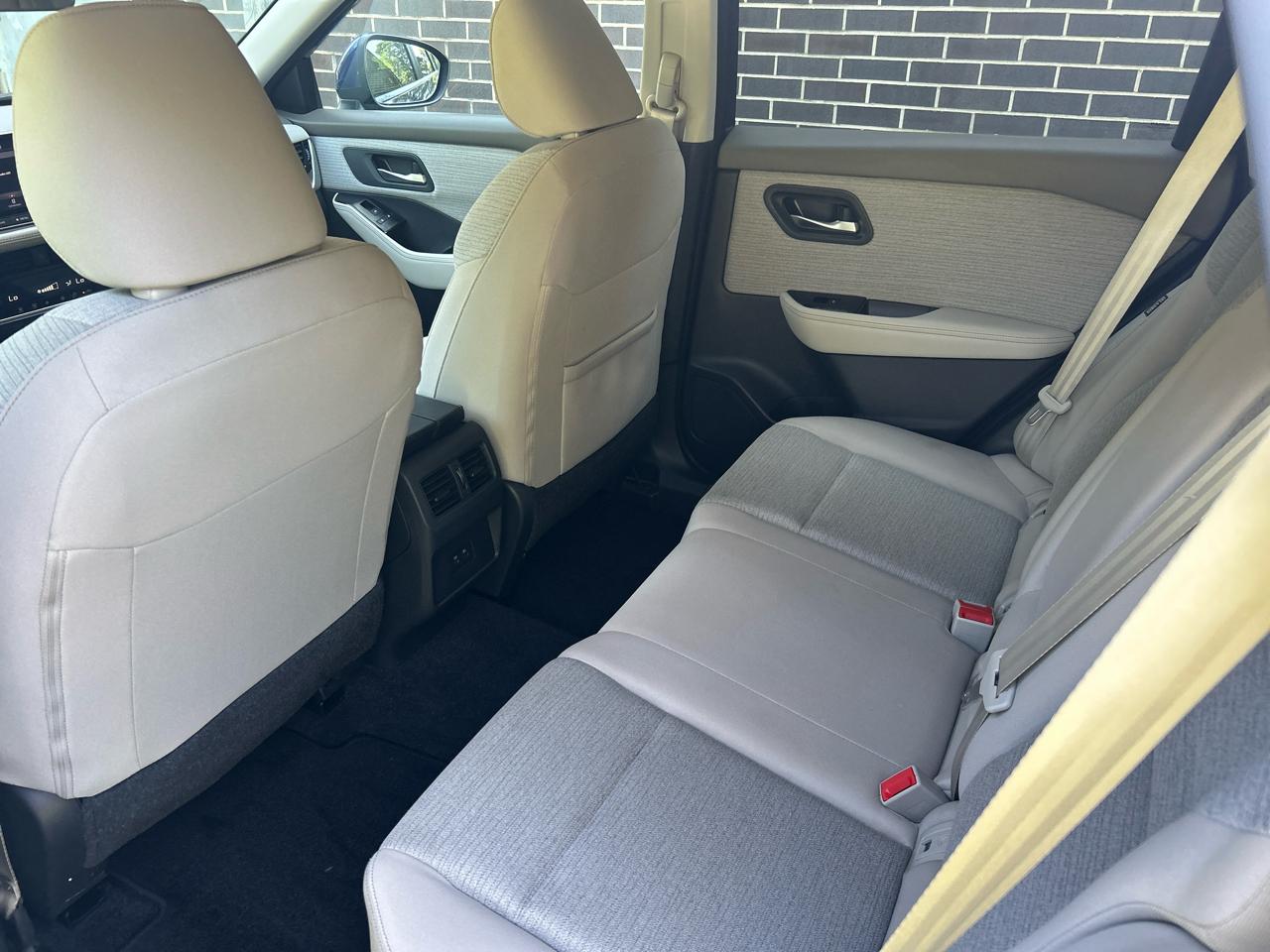 Nissan Rogue SV 2023