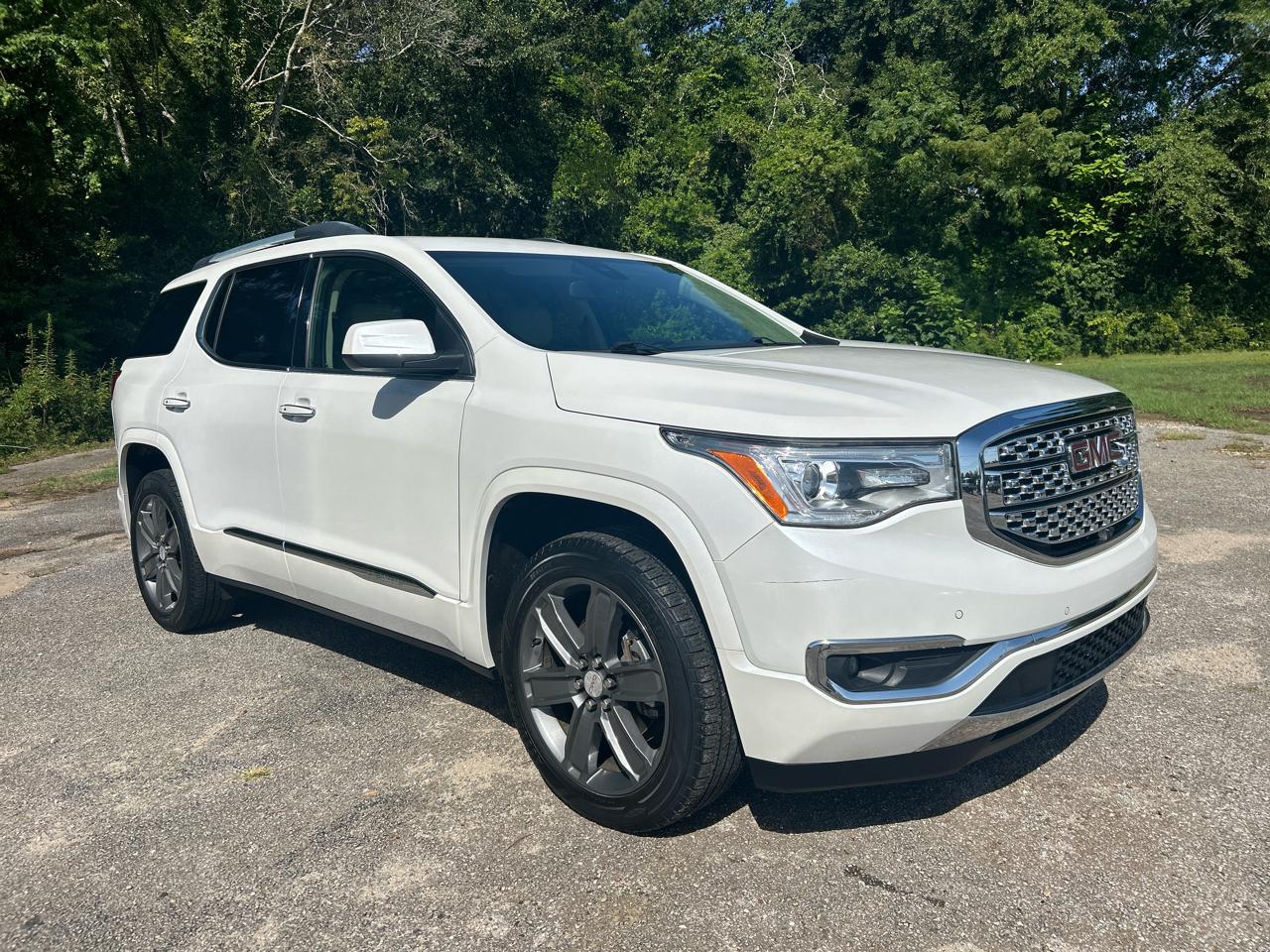 GMC Acadia Denali 2019