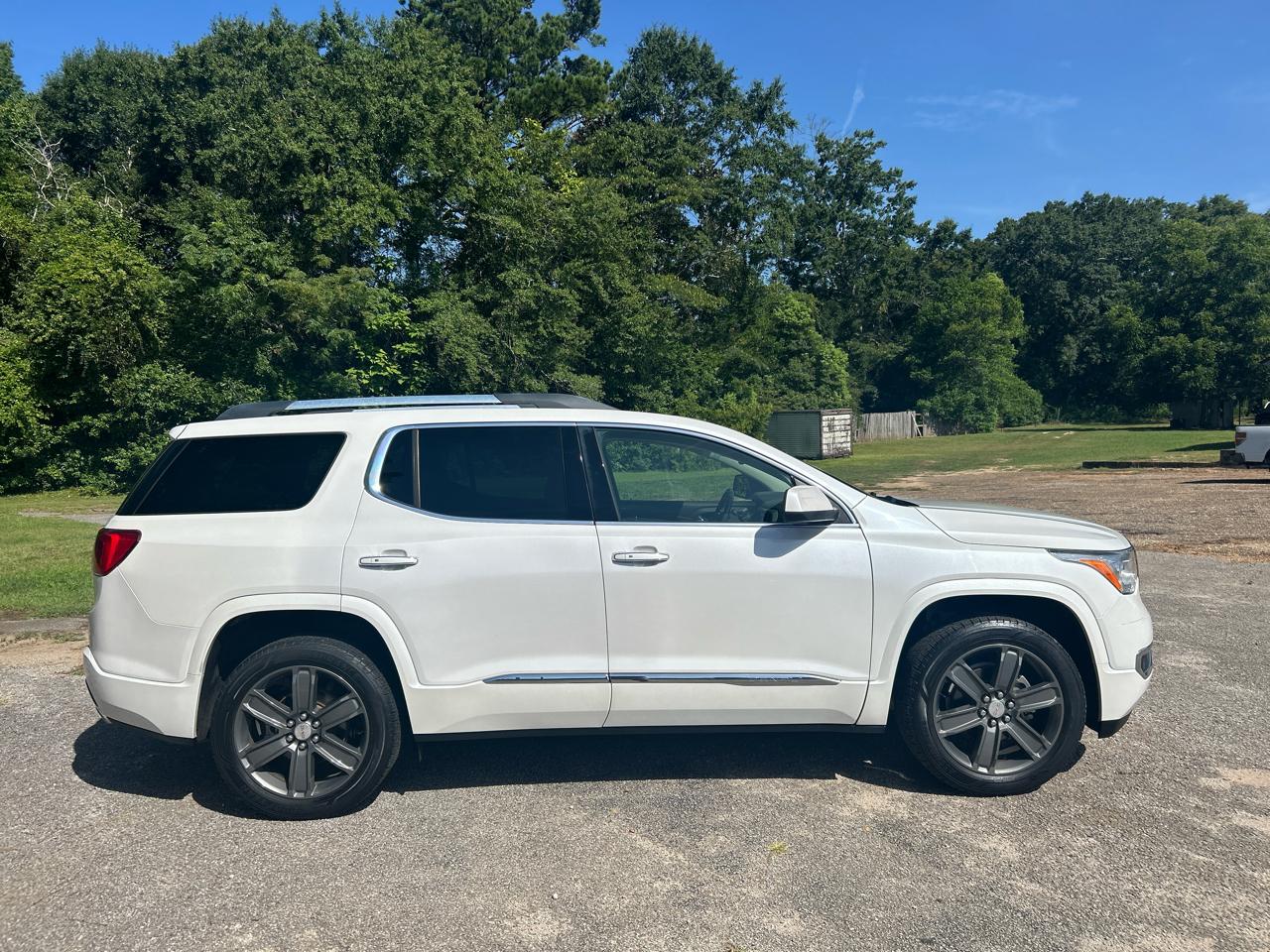 GMC Acadia Denali 2019