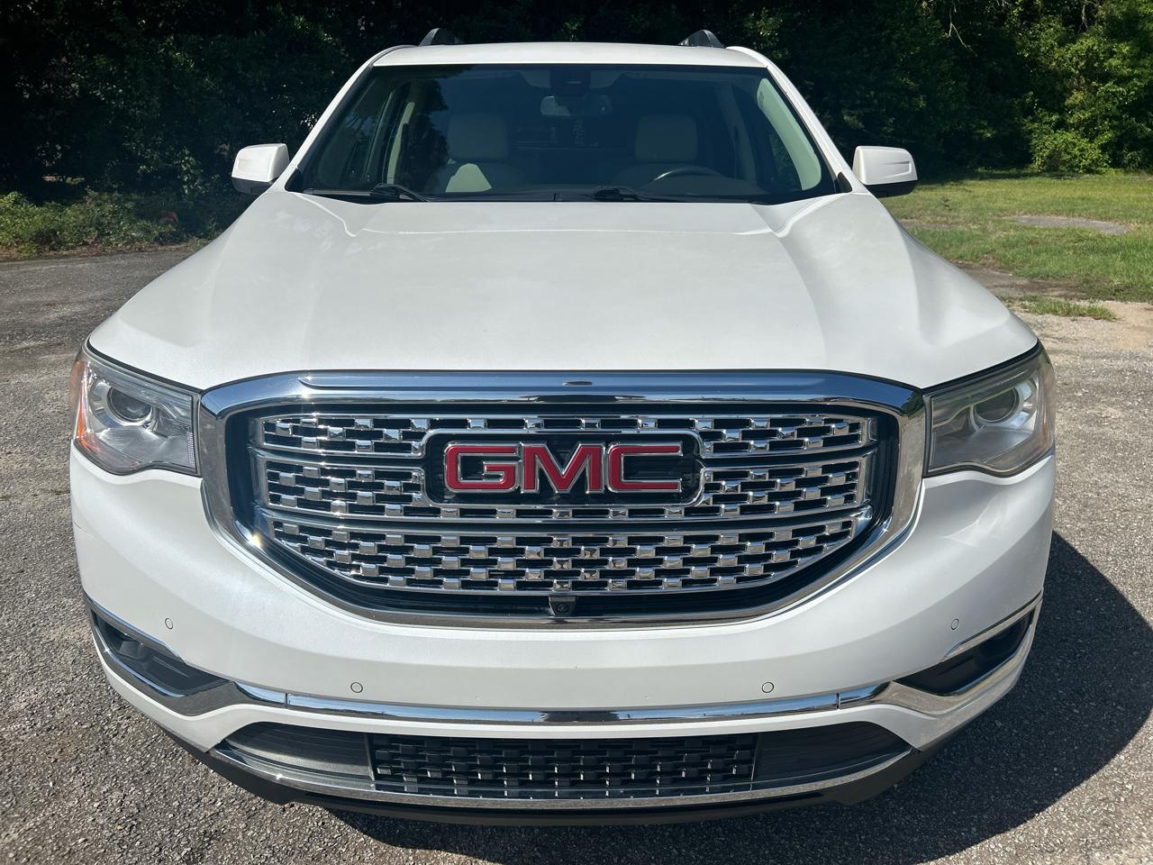 GMC Acadia Denali 2019