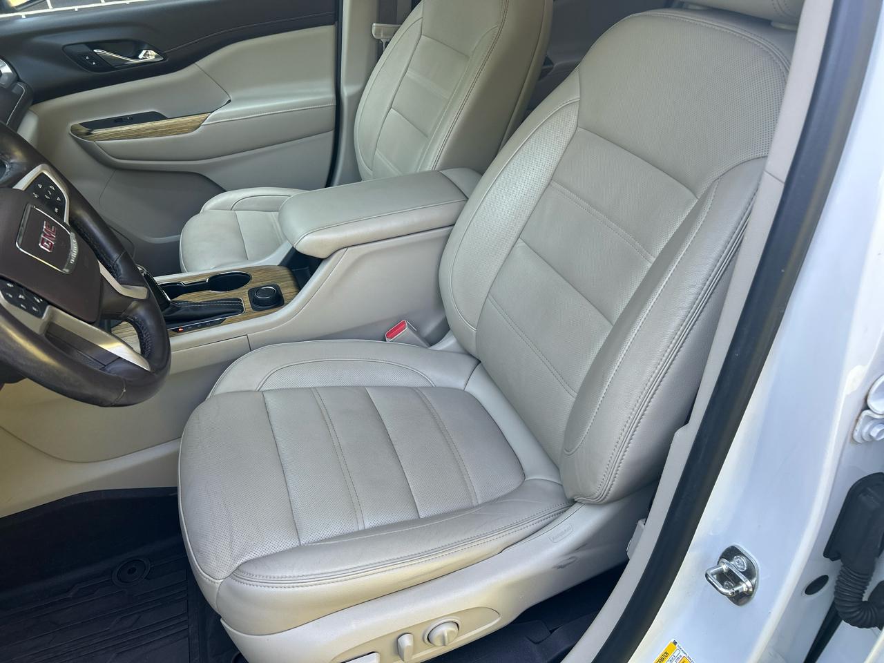GMC Acadia Denali 2019