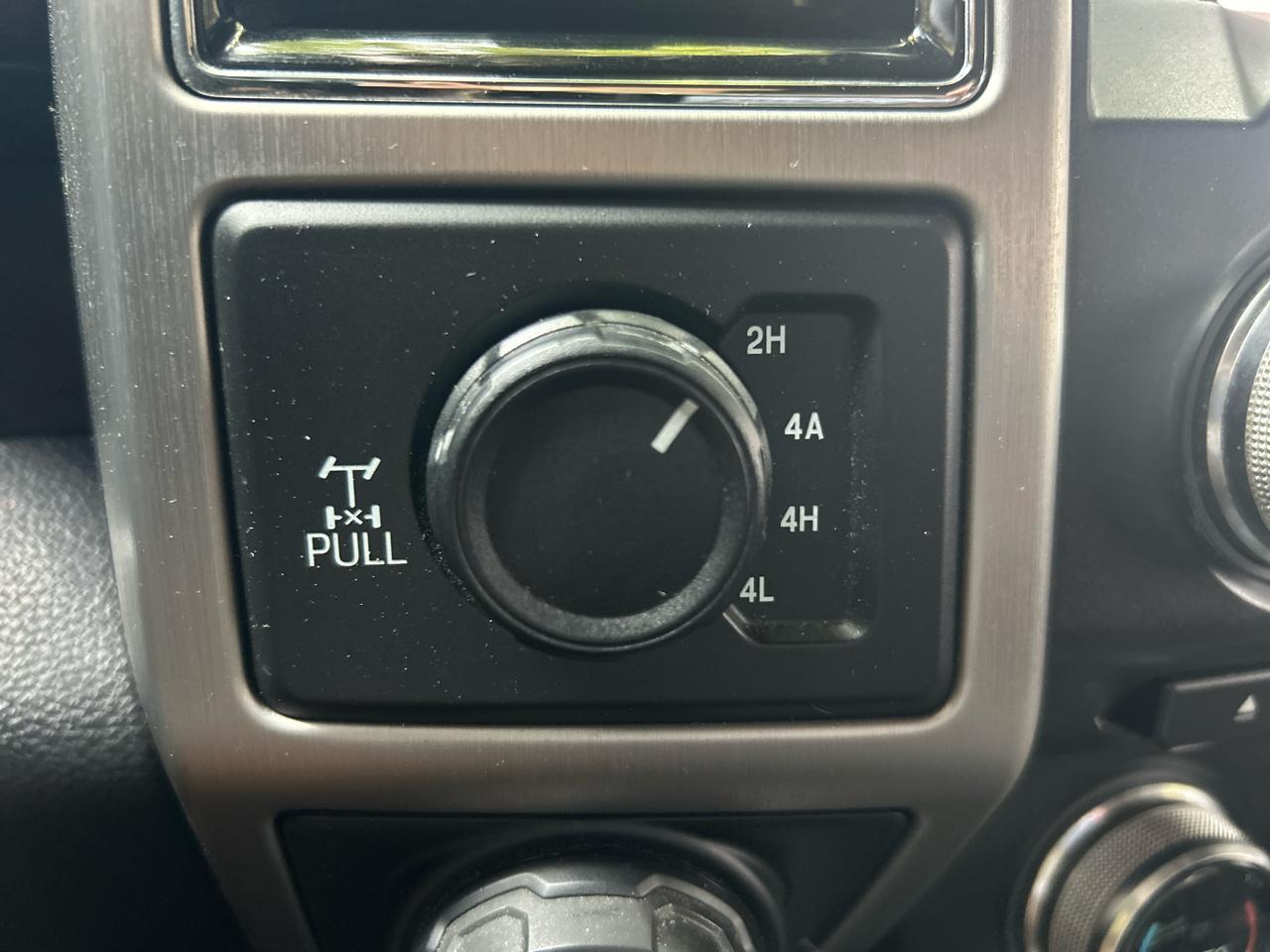 Ford F-150 Platinum 4WD SuperCrew 5.5' Box 2018