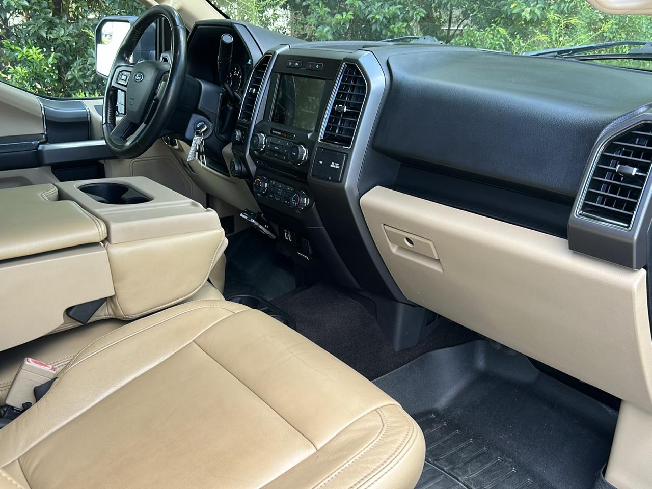 Ford F-150 Lariat SuperCrew 4WD 2018