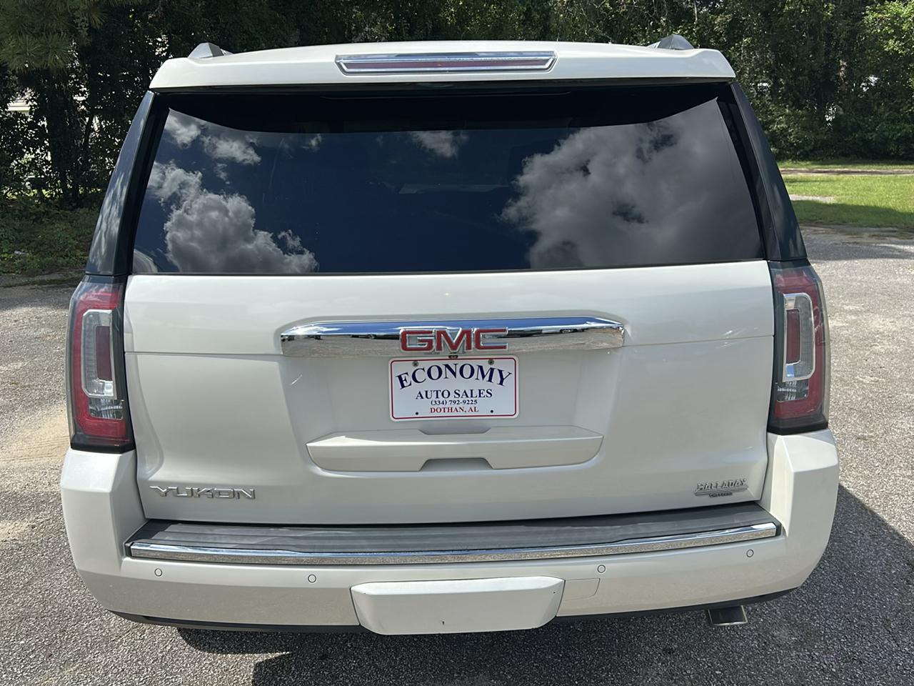 GMC Yukon Denali  2015