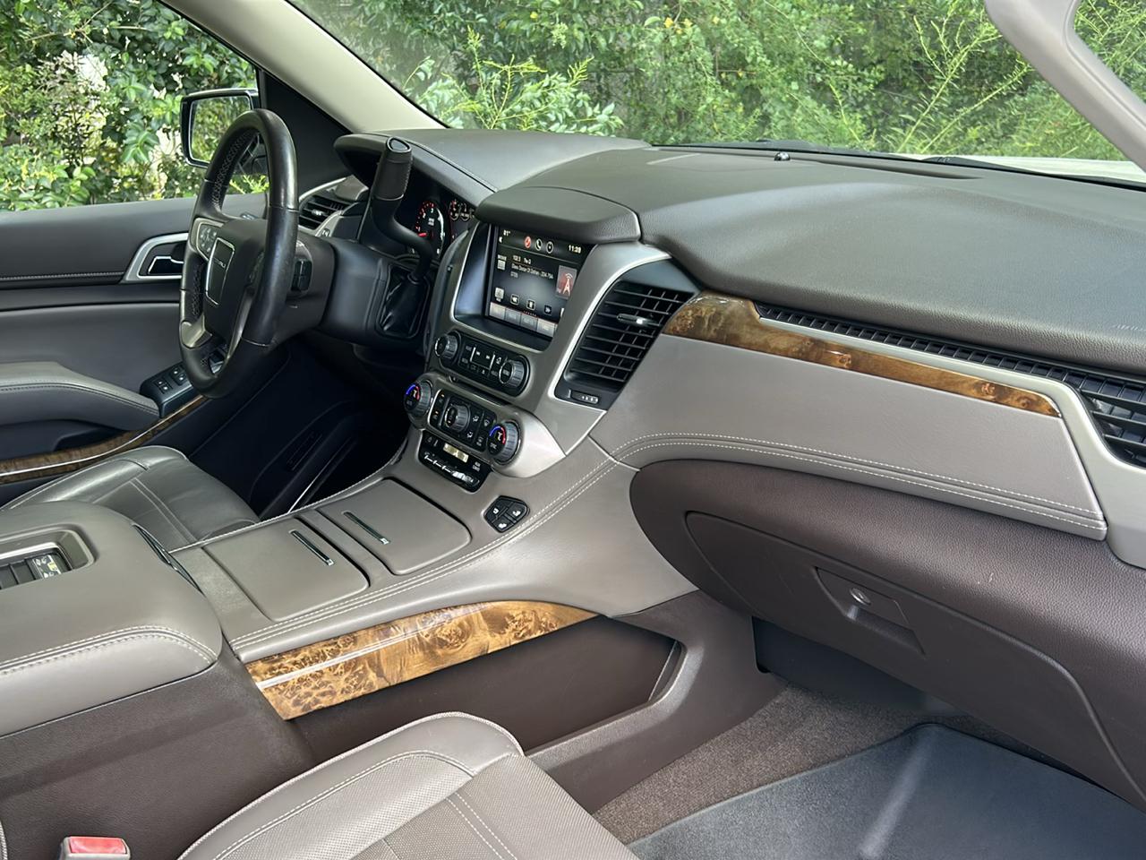 GMC Yukon Denali  2015