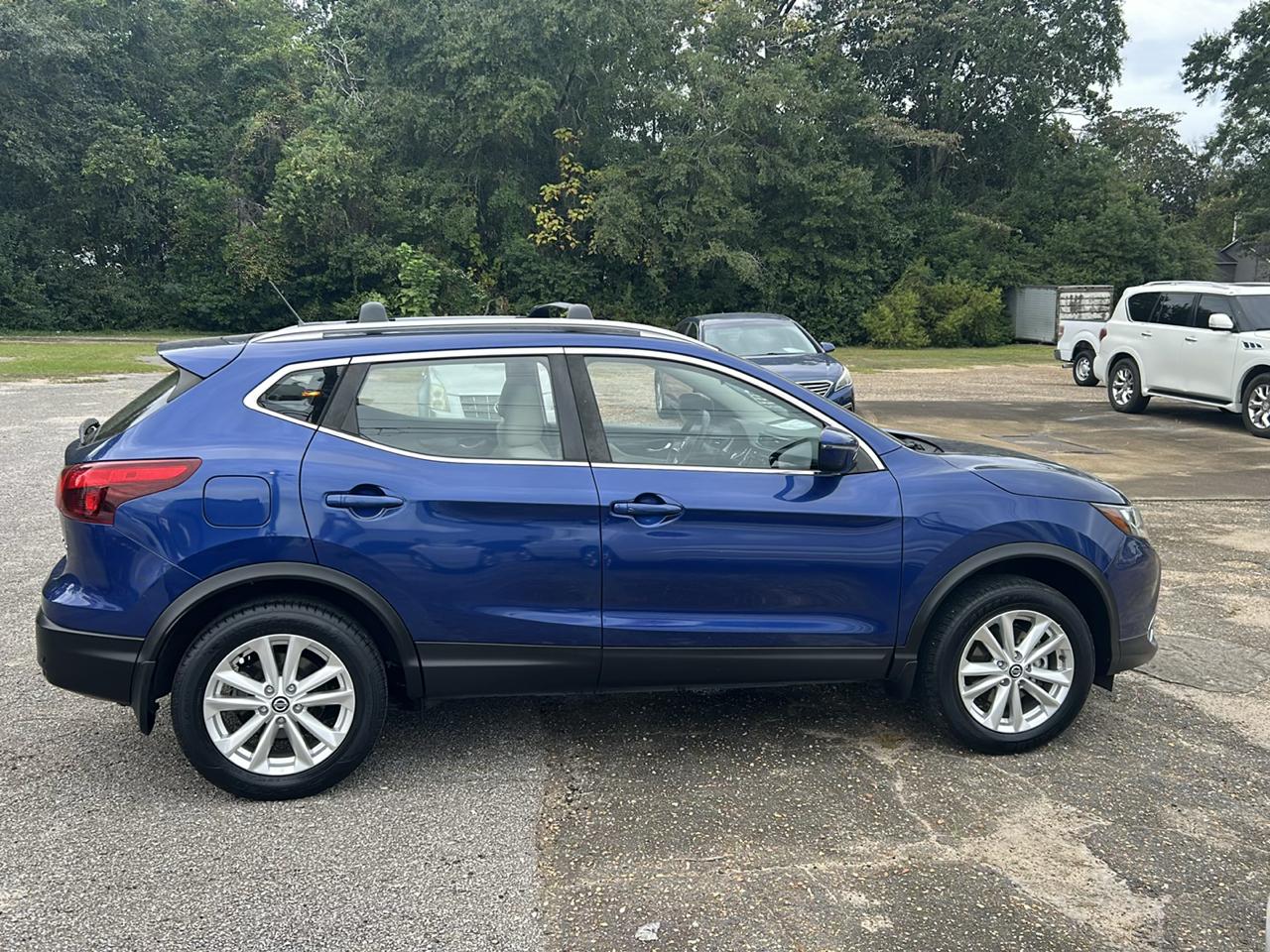 Nissan Rogue Sport SV 4D SUV AWD 2019