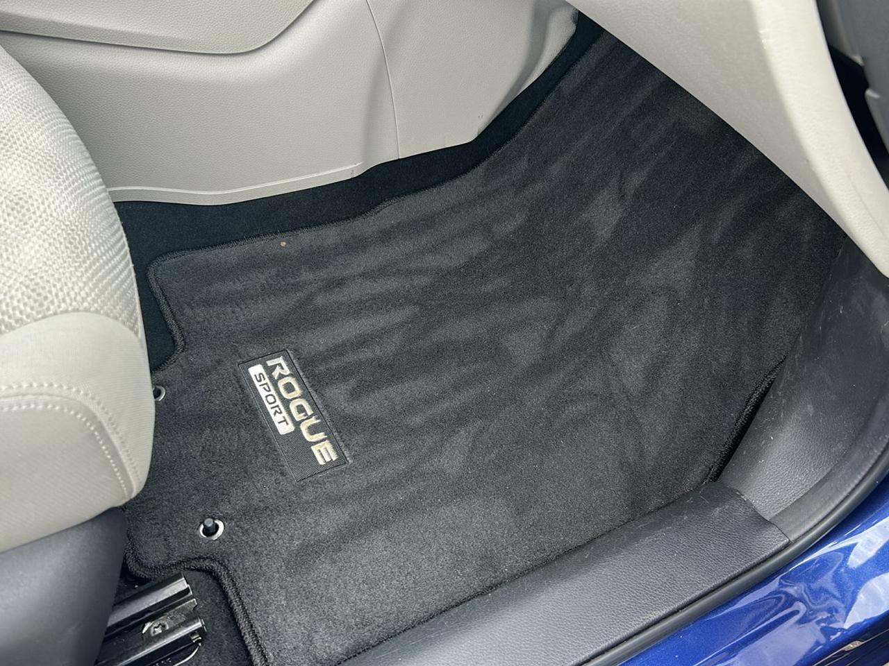 Nissan Rogue Sport SV 4D SUV AWD 2019