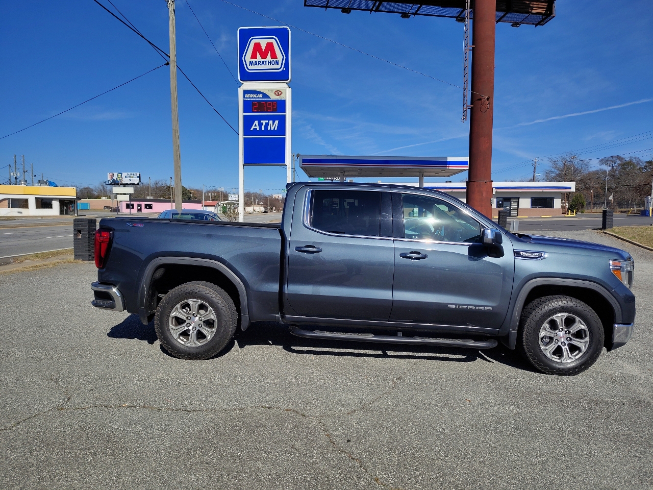 GMC Sierra 1500 SLE Crew Cab Short Box 4WD 2020