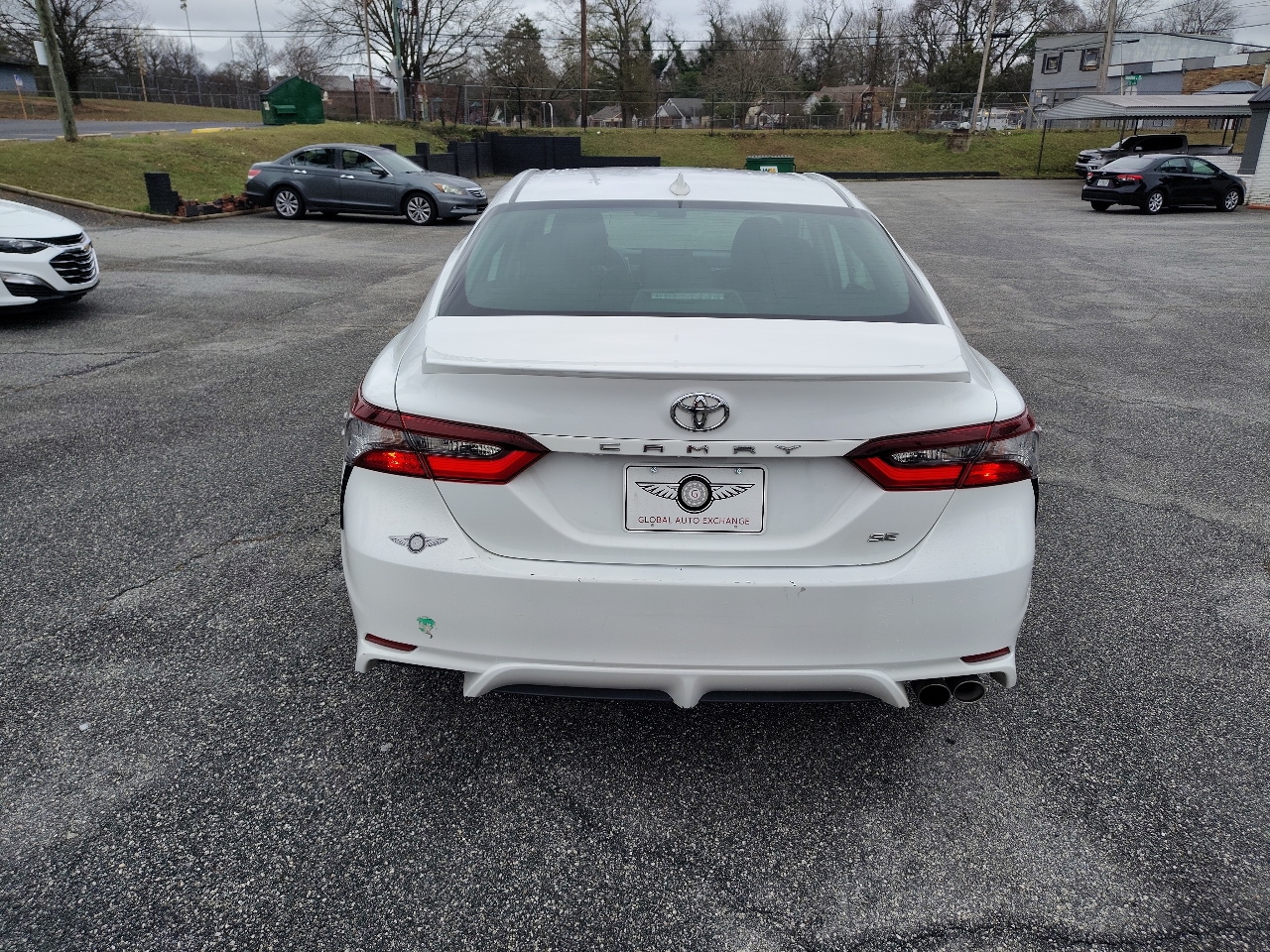 Toyota Camry SE 2024