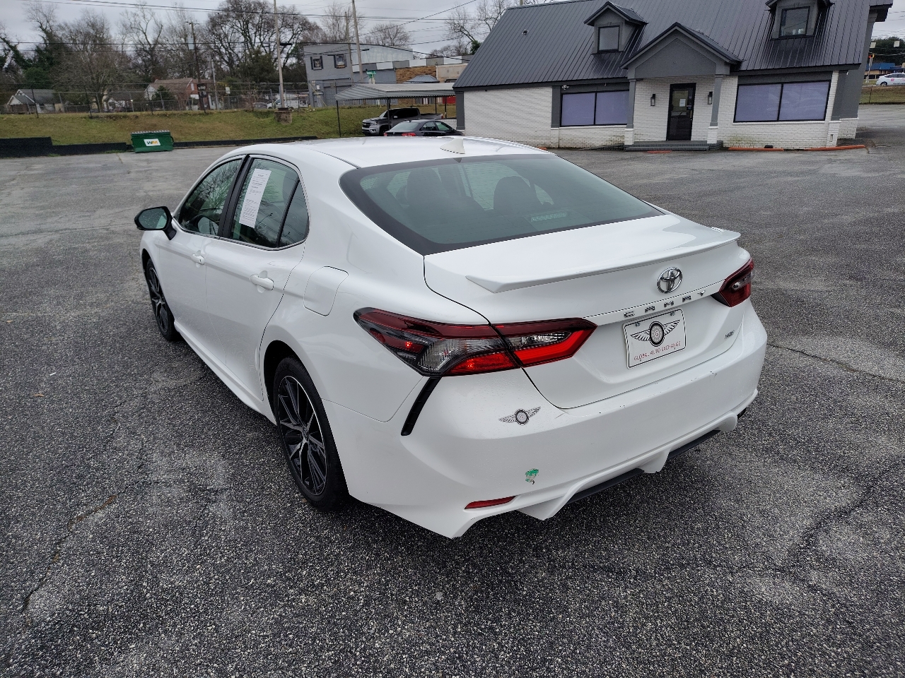 Toyota Camry SE 2024