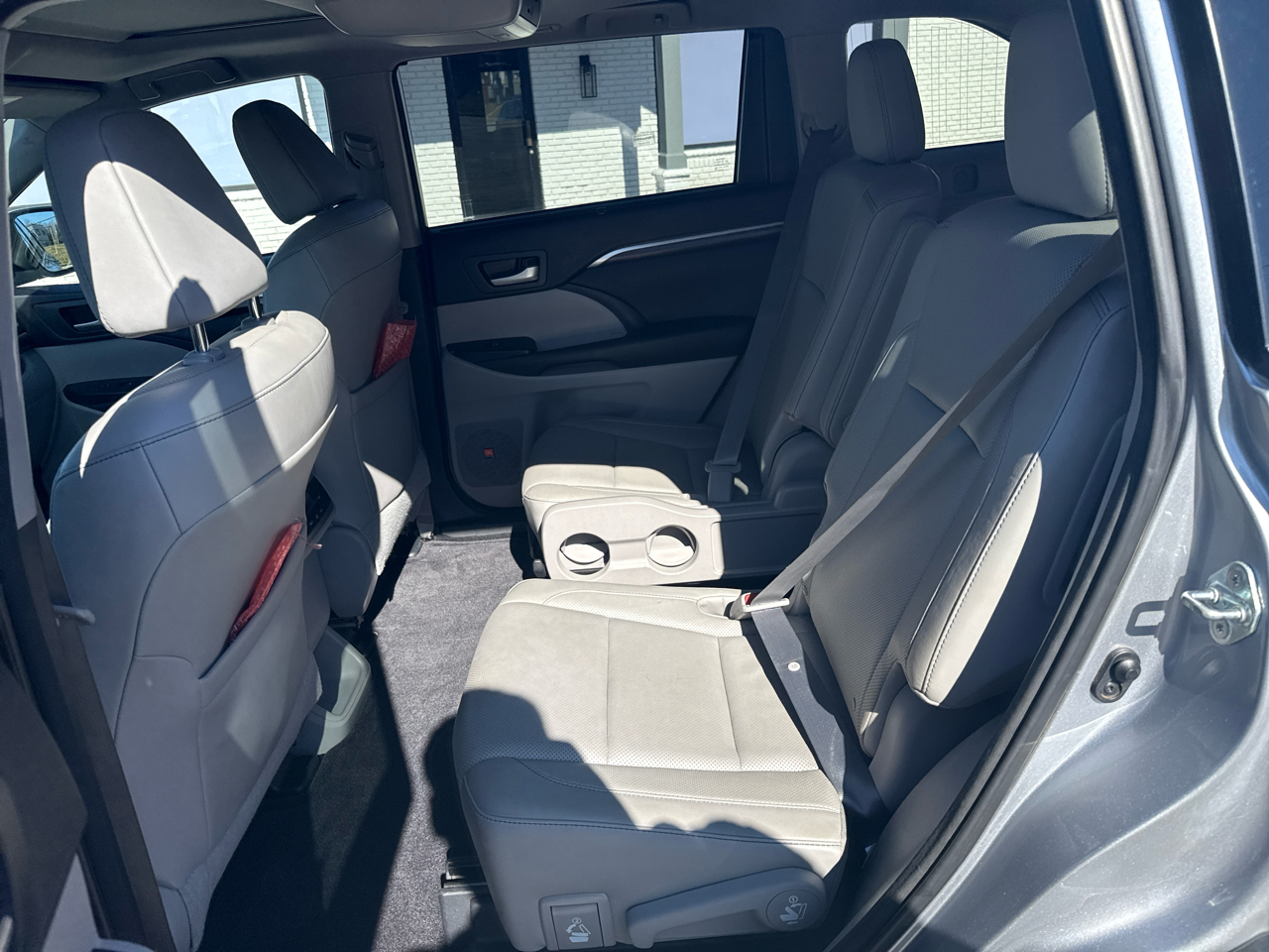 Toyota Highlander Limited FWD V6 2015