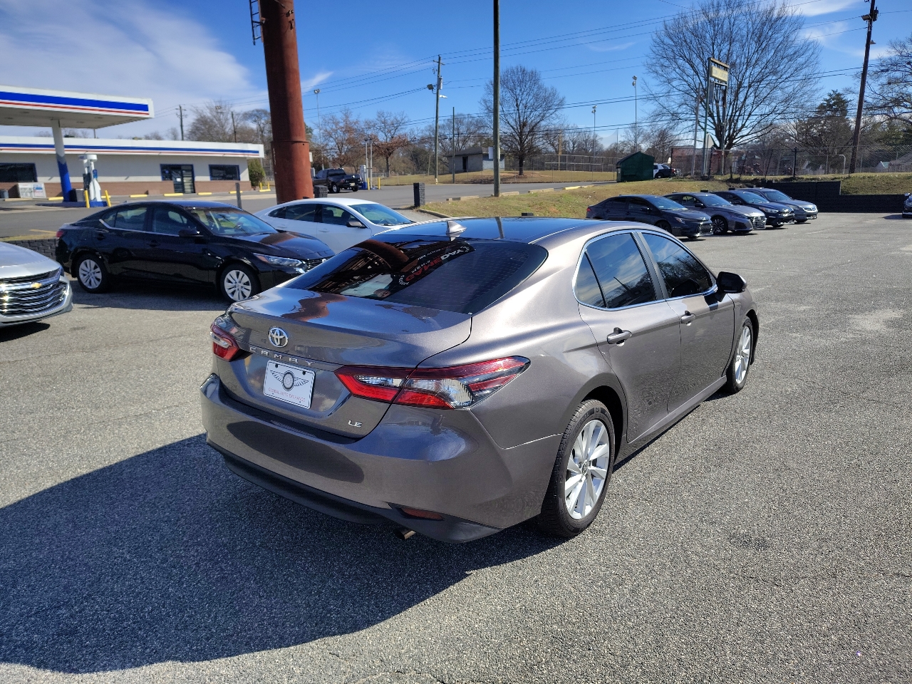 Toyota Camry LE 2021