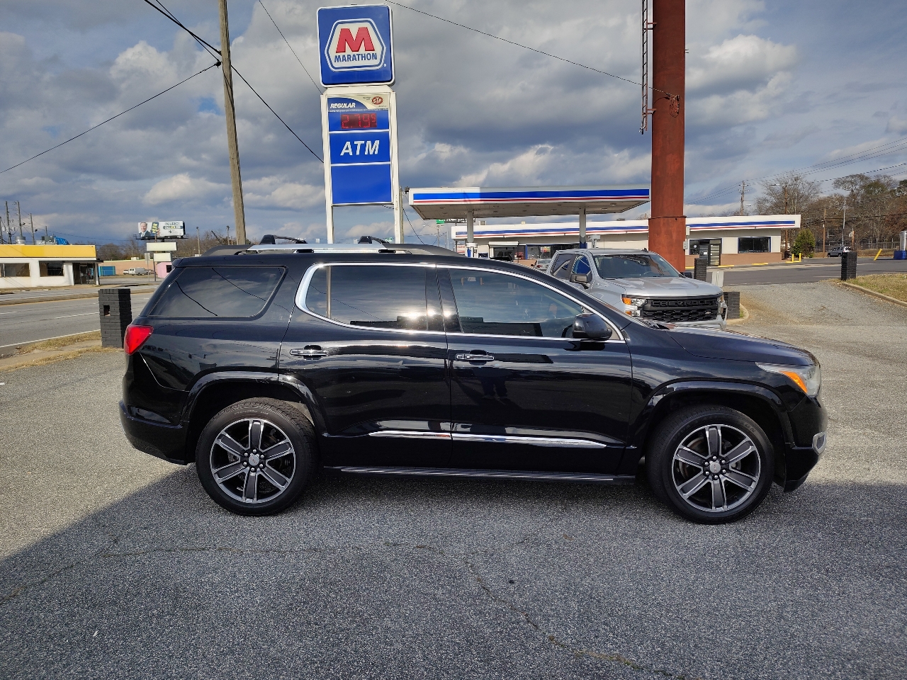 GMC Acadia Denali 2019