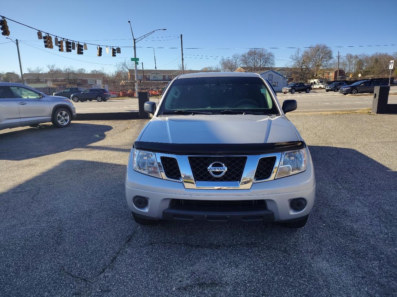 Nissan Frontier S Crew Cab 6MT 2WD 2019