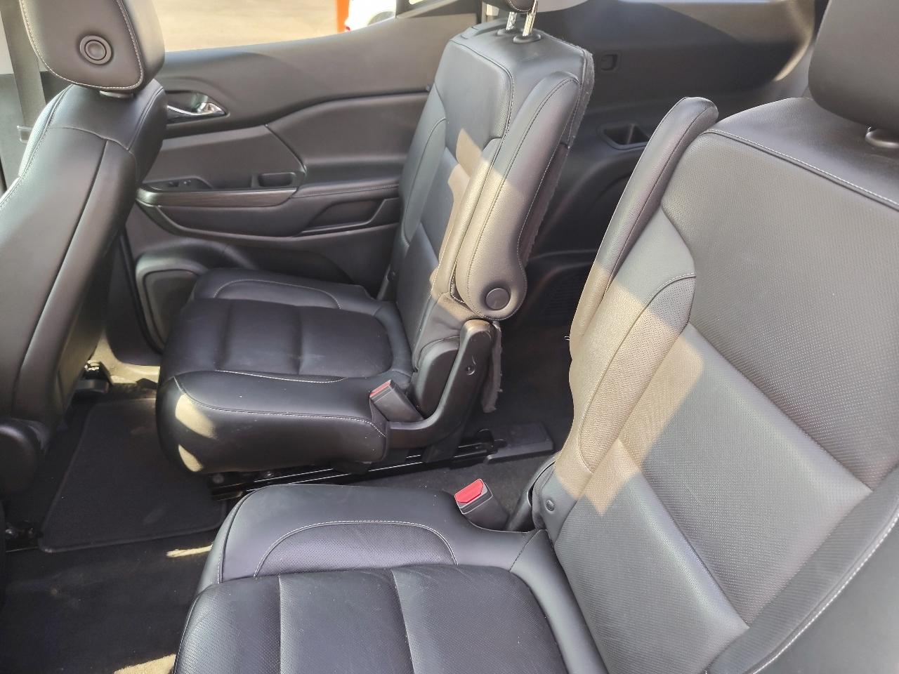 GMC Acadia SLT-1 FWD 2019