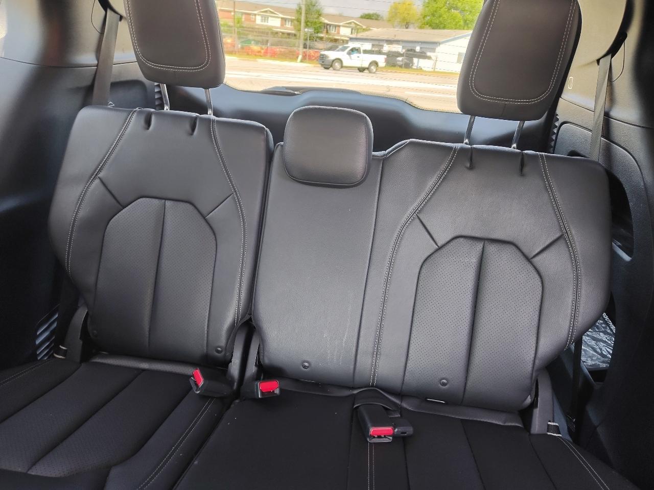 Chrysler Pacifica Touring-L Plus 2020