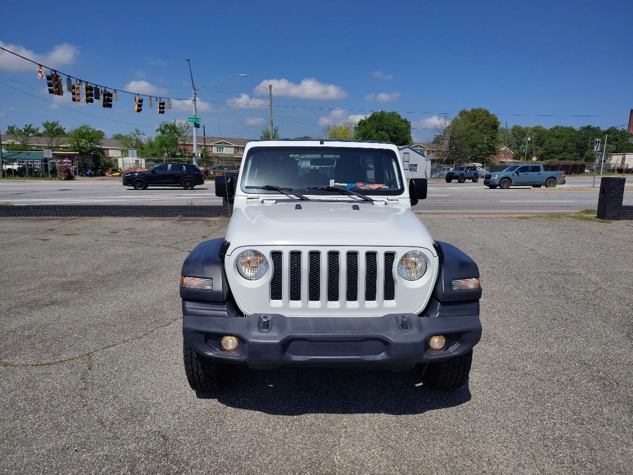 Jeep Wrangler Unlimited Sport 2018
