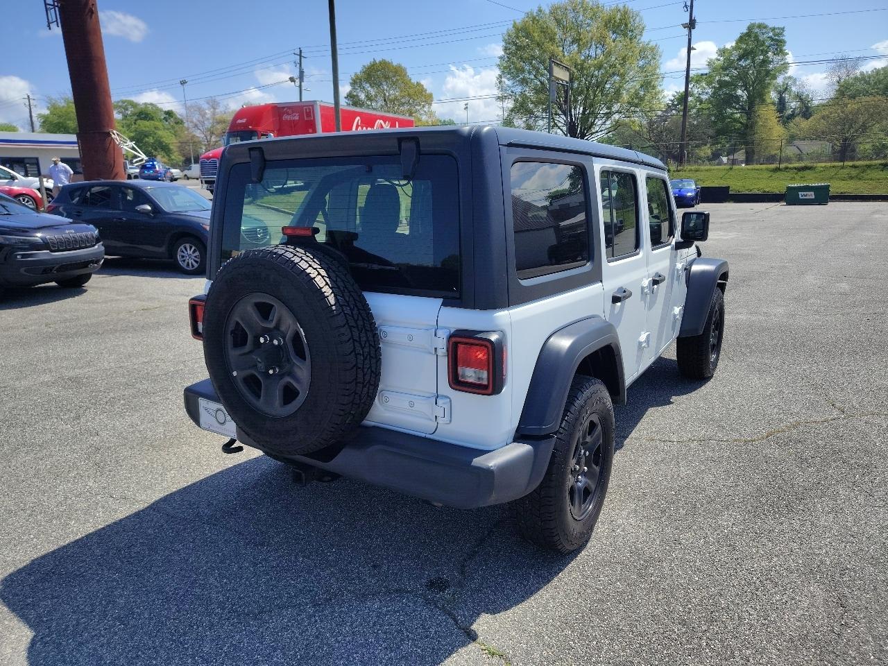 Jeep Wrangler Unlimited Sport 2018