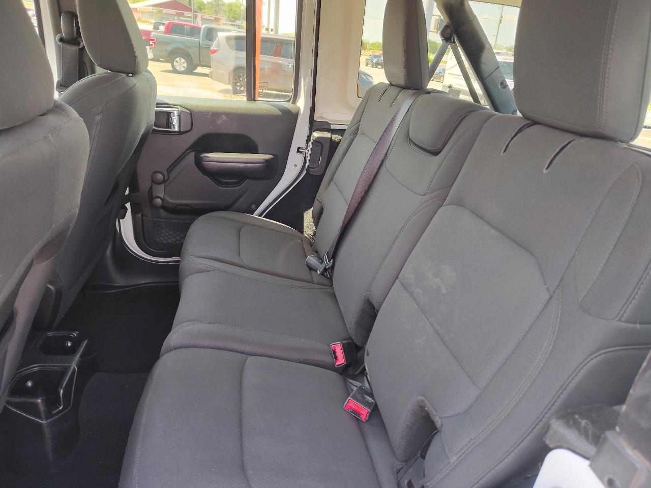 Jeep Wrangler Unlimited Sport 2018