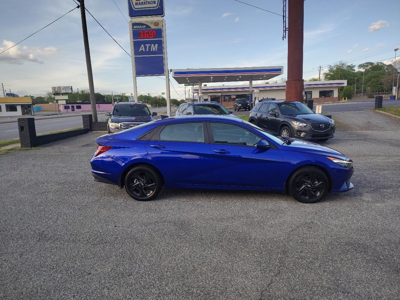 Hyundai Elantra SEL 2023