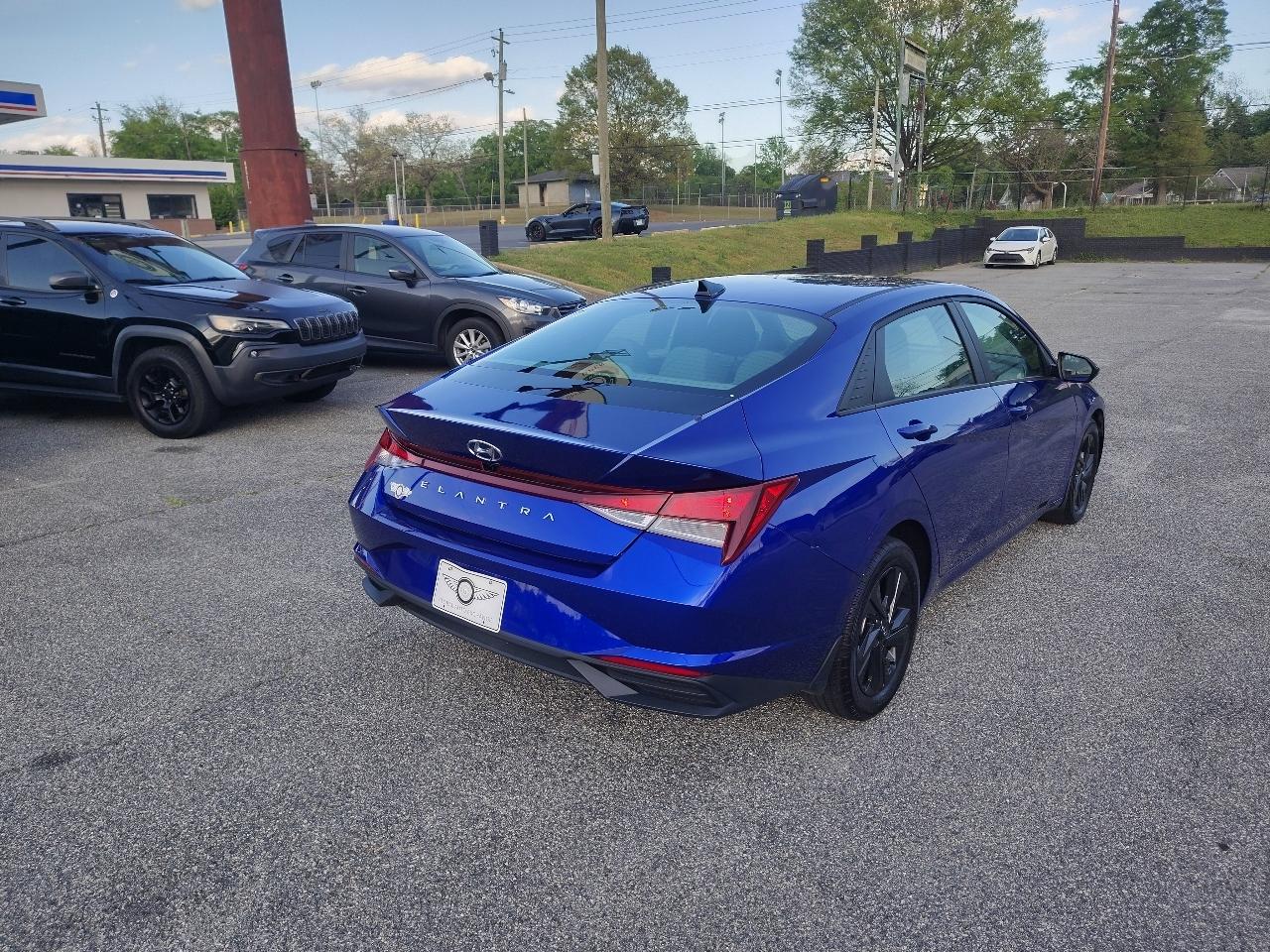 Hyundai Elantra SEL 2023