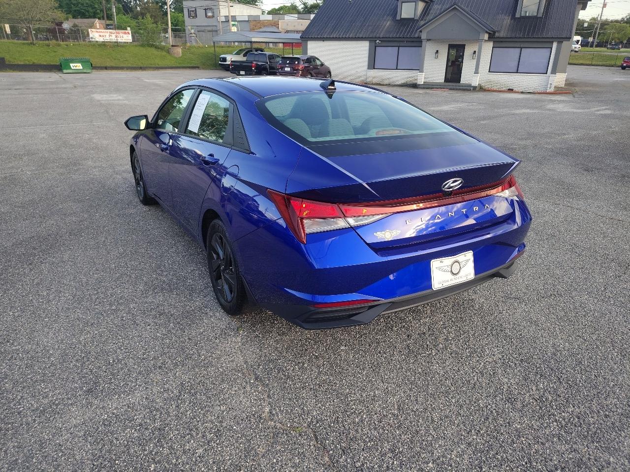 Hyundai Elantra SEL 2023