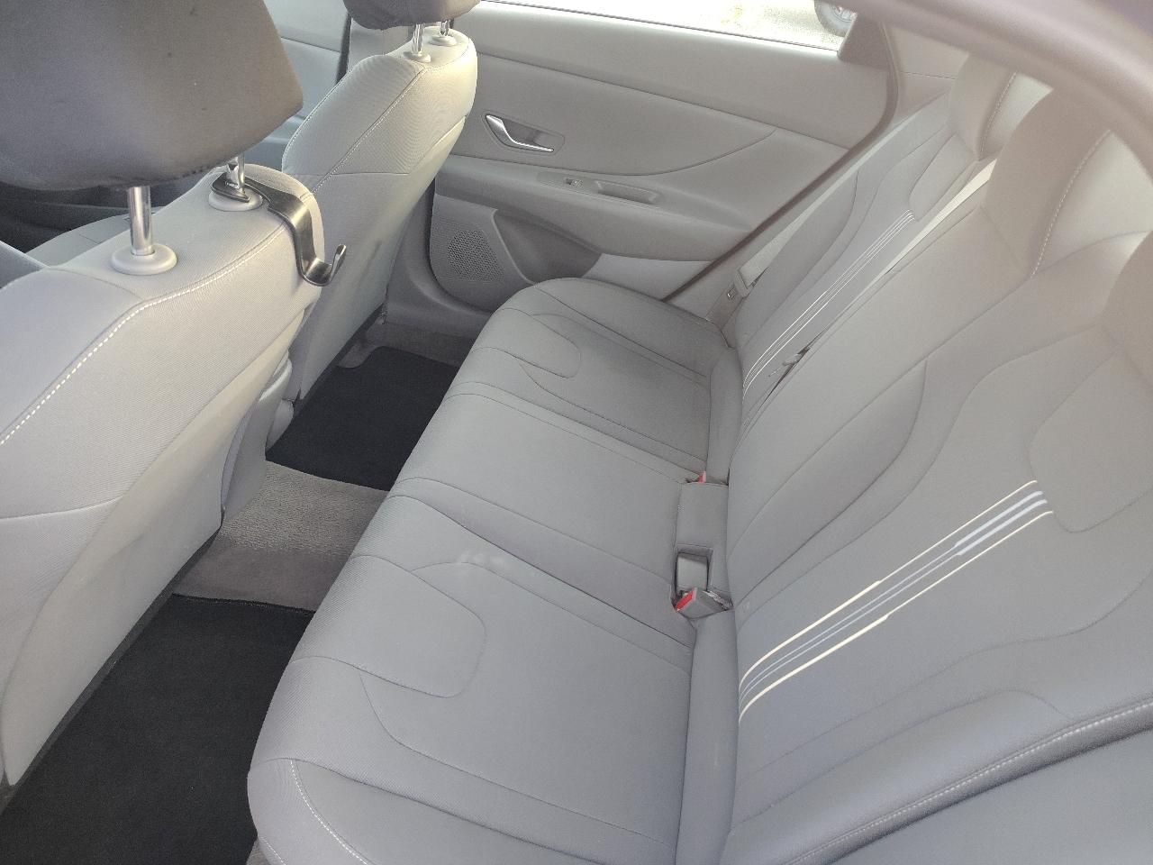 Hyundai Elantra SEL 2023