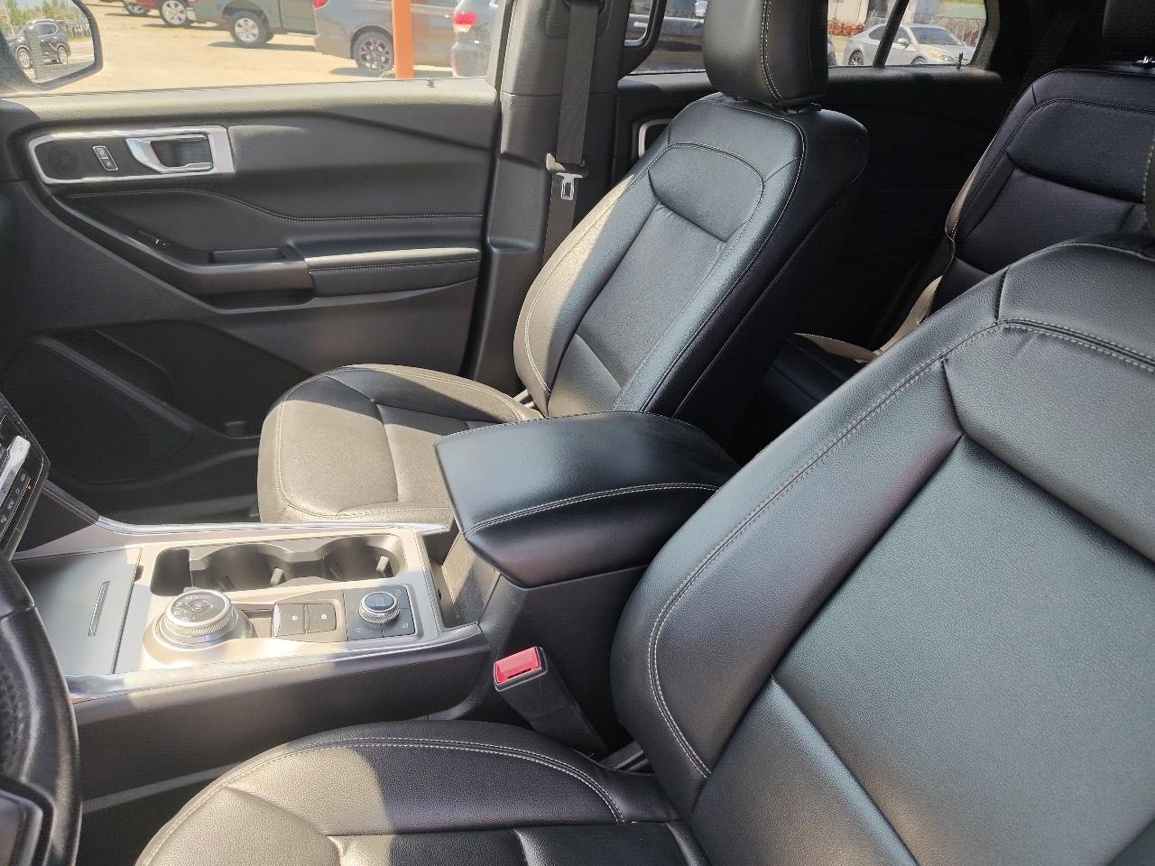 Ford Explorer XLT AWD 2020