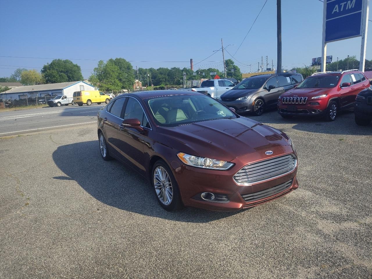 Ford Fusion SE 2016