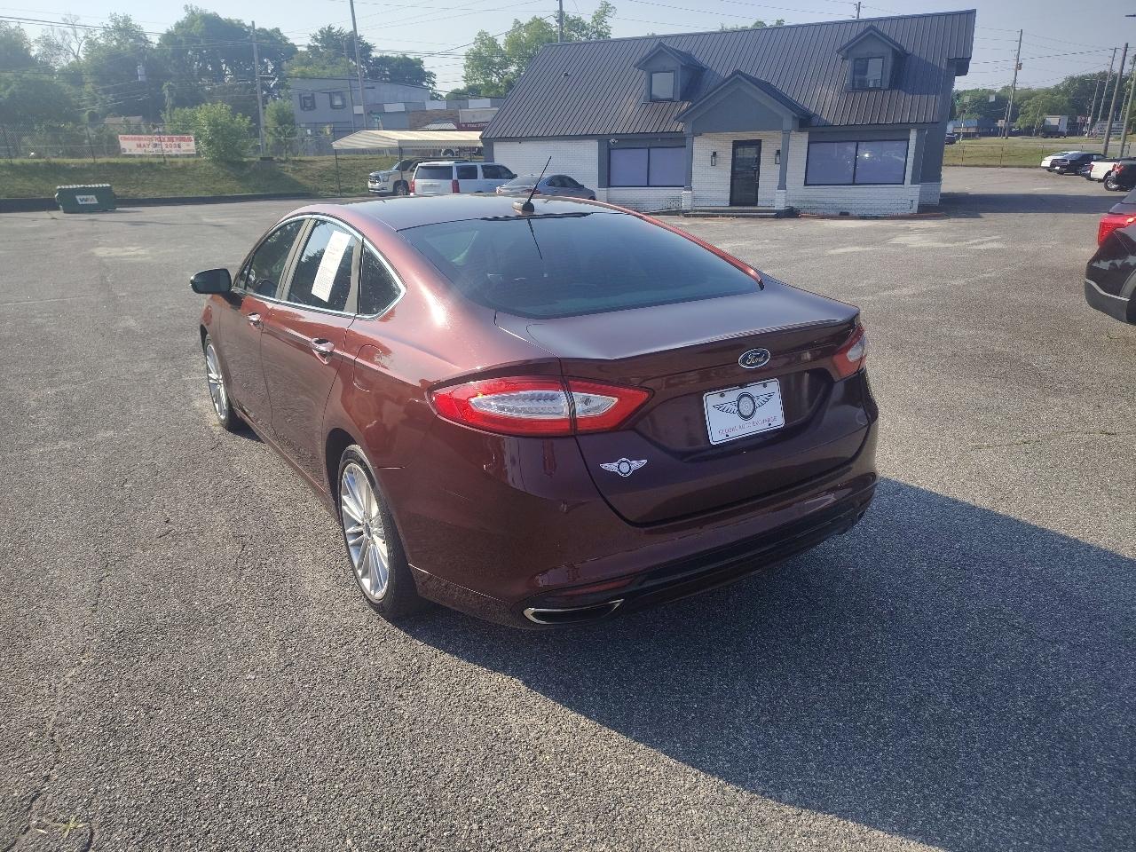 Ford Fusion SE 2016