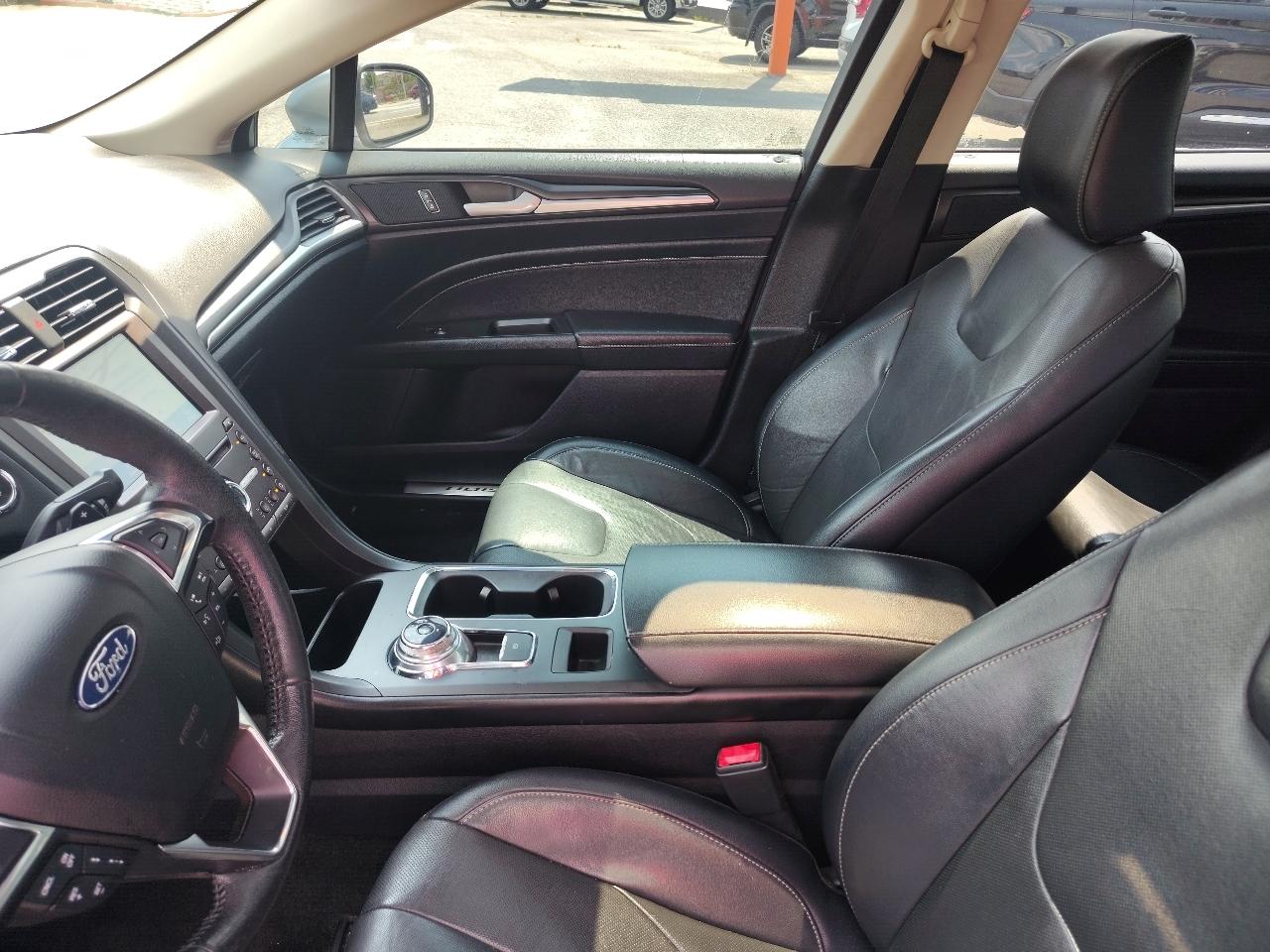 Ford Fusion Titanium AWD 2020