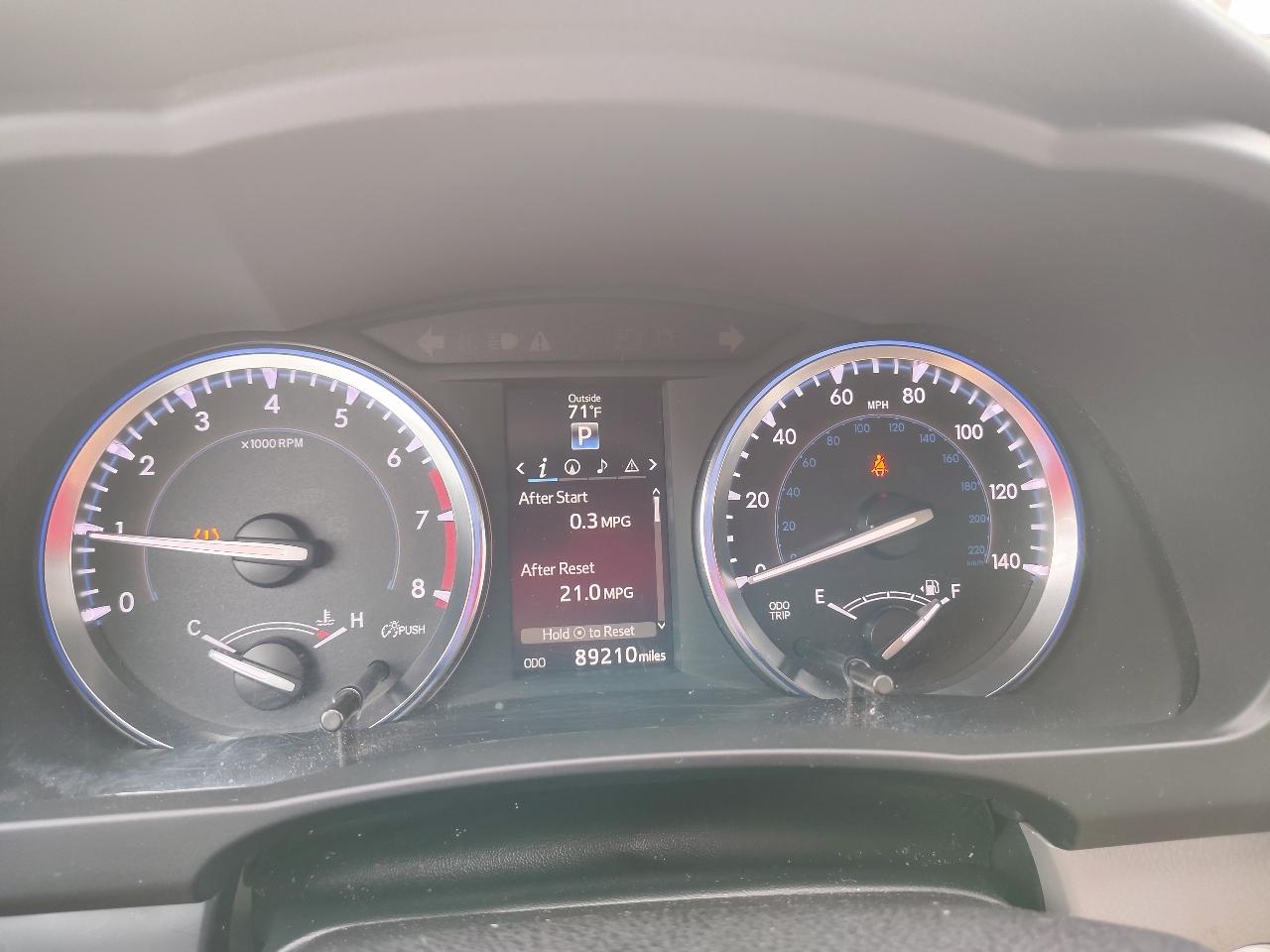 Toyota Highlander XLE FWD V6 2015